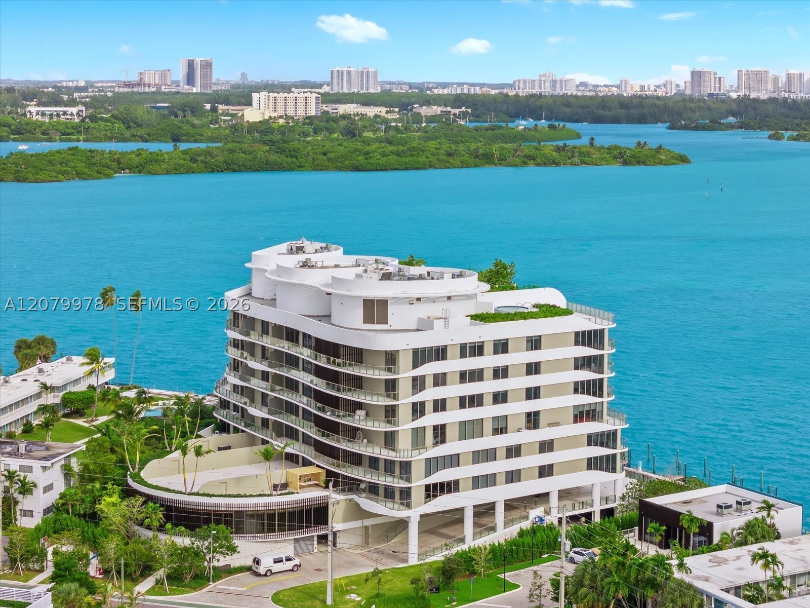 1135 103rd St #403 Bay Harbor Islands, FL 33154