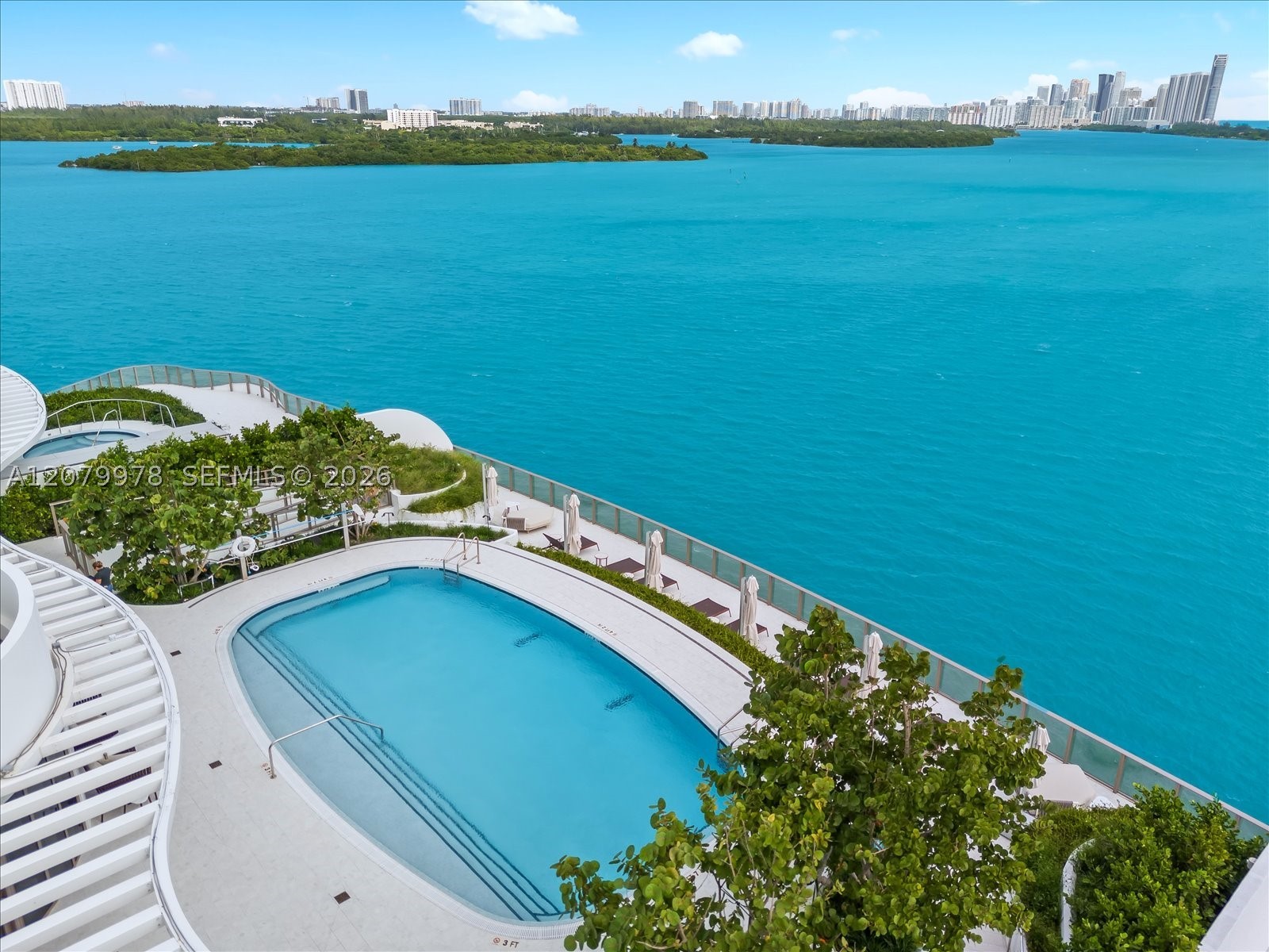 1135 103rd St #403 Bay Harbor Islands, FL 33154