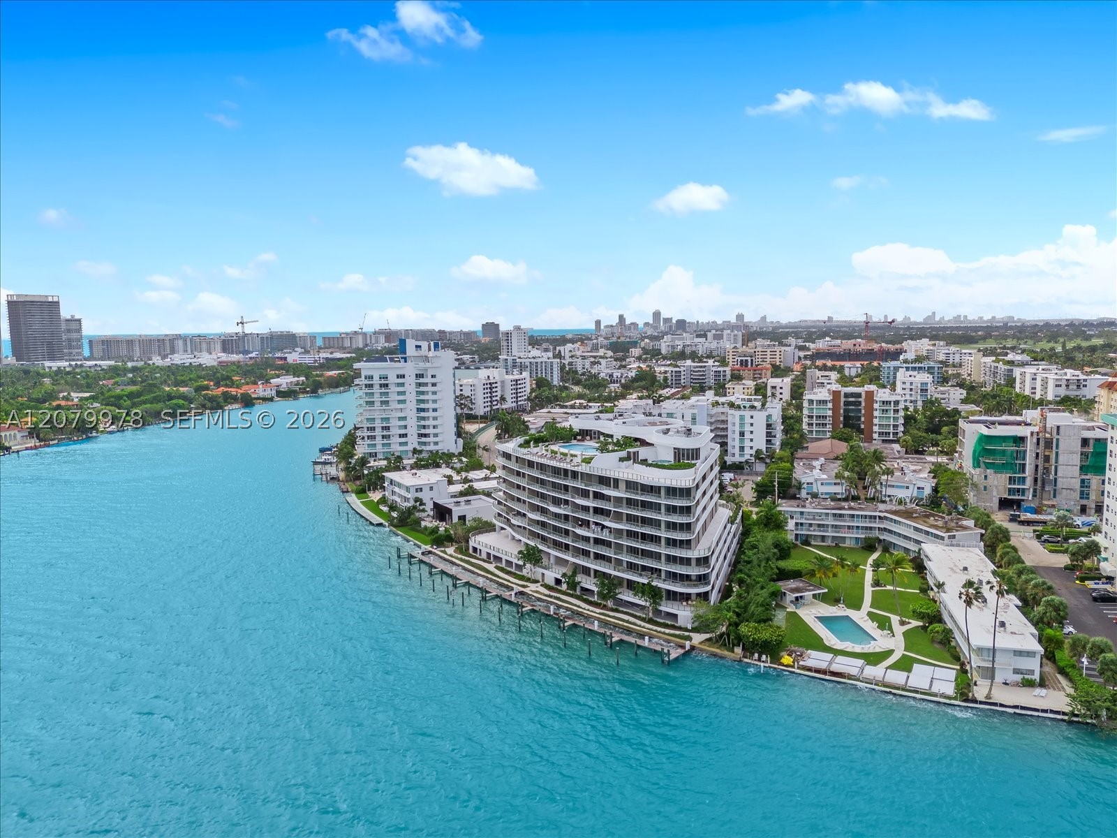 1135 103rd St #403 Bay Harbor Islands, FL 33154