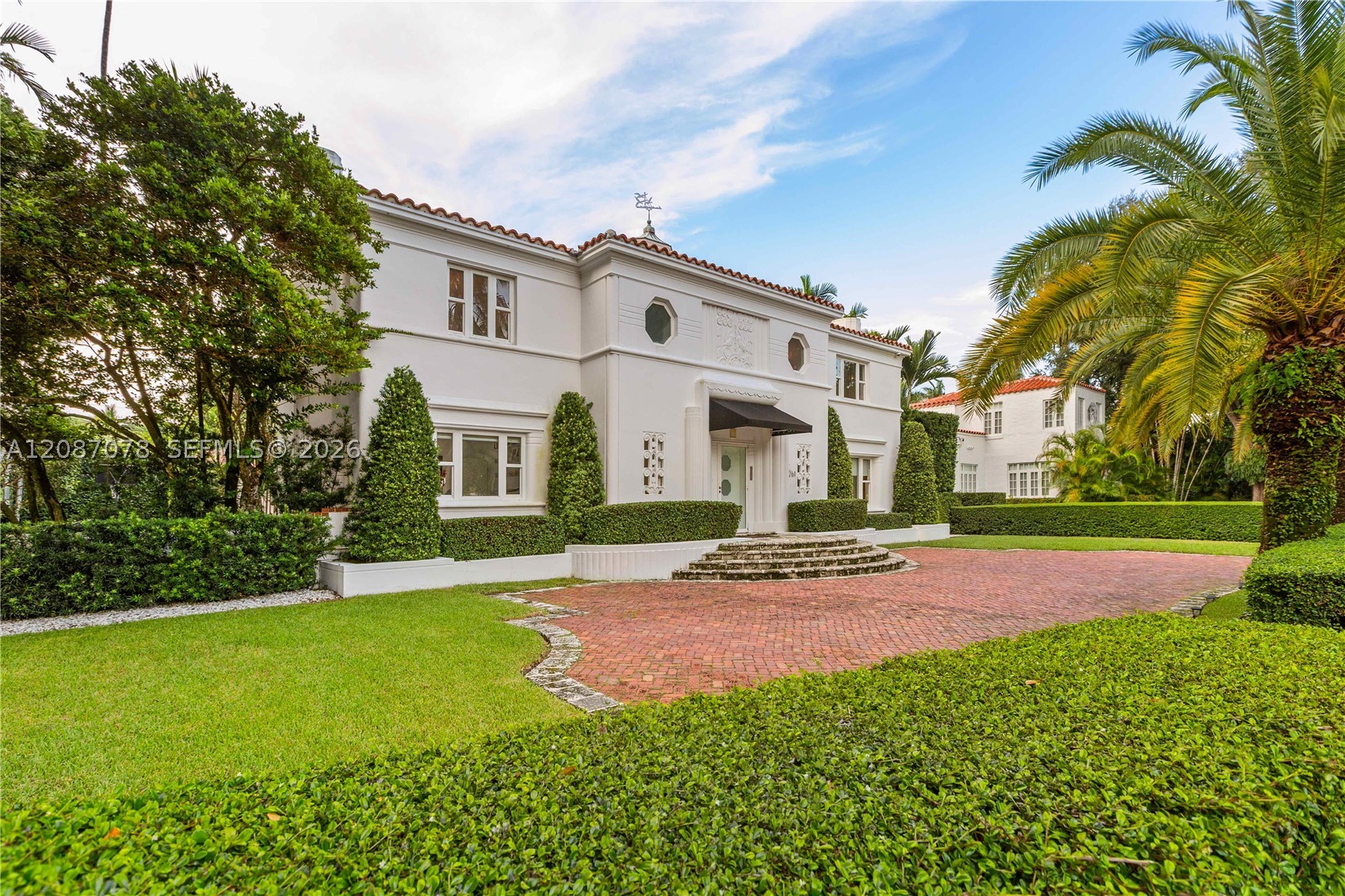 1261 N Greenway Dr Coral Gables, FL 33134
