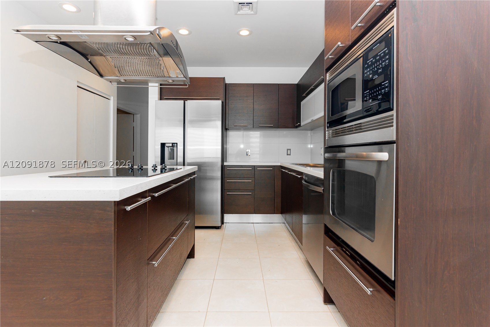 image Eloquence on the Bay18