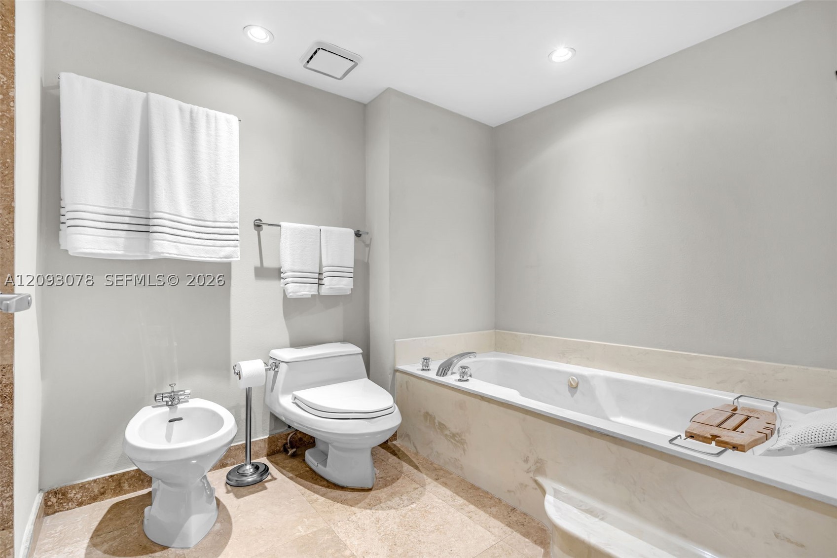 image Brickell Key One17