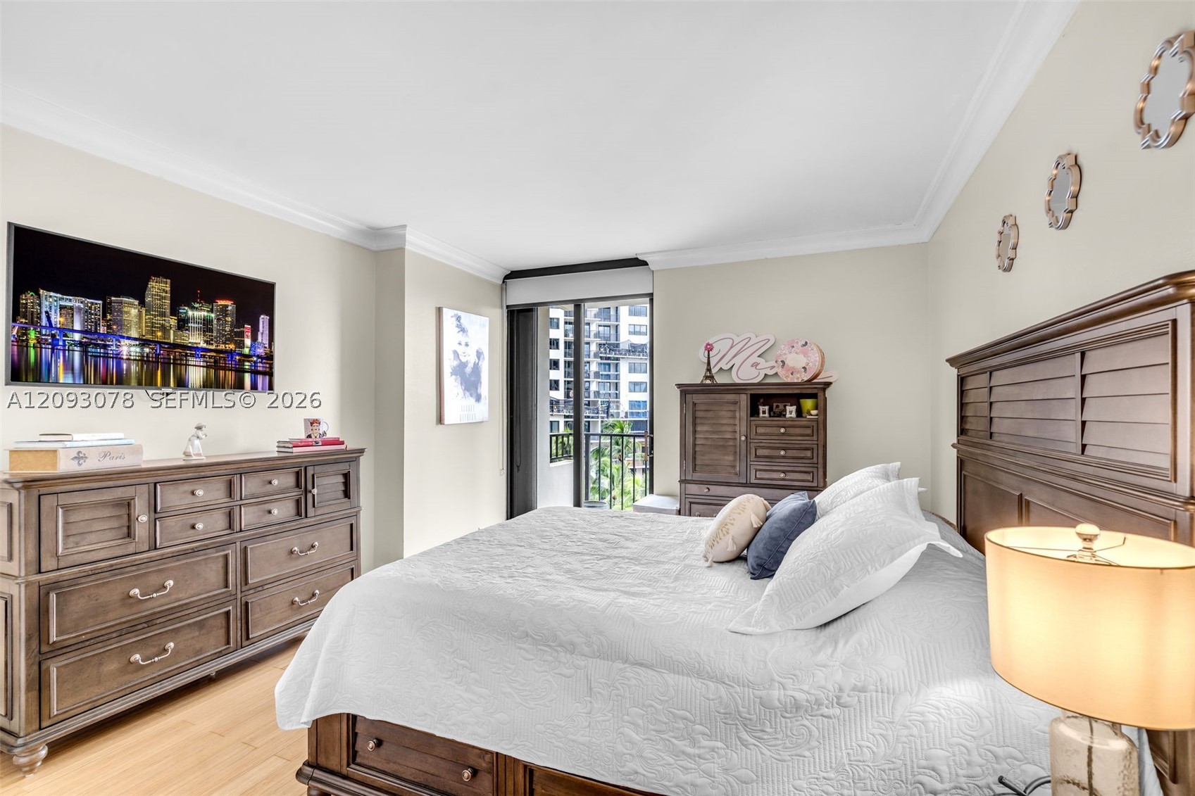 image Brickell Key One18