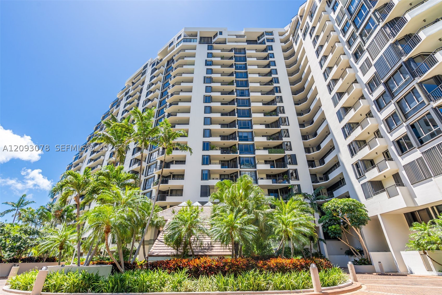 image Brickell Key One31