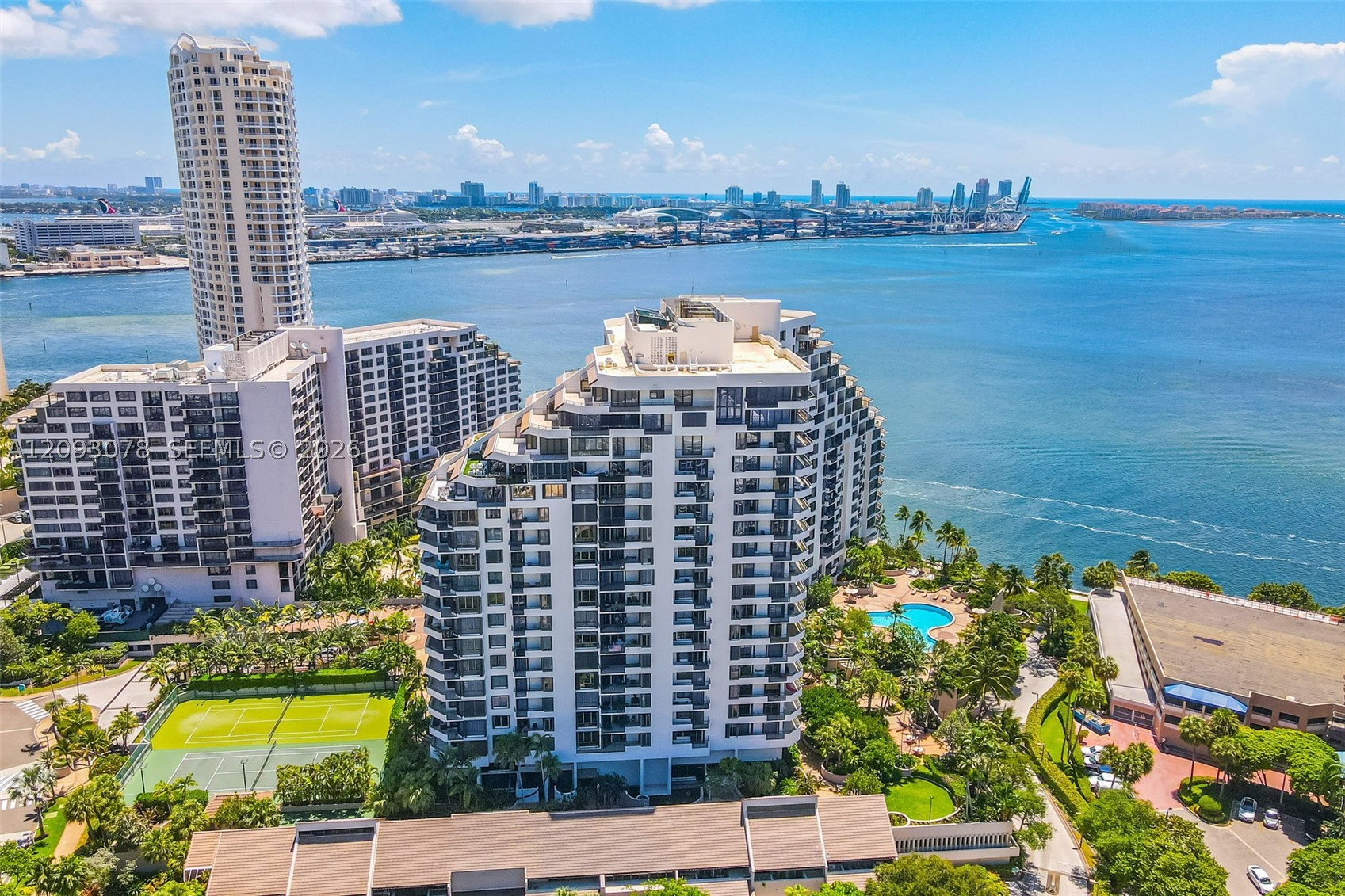 image Brickell Key One37