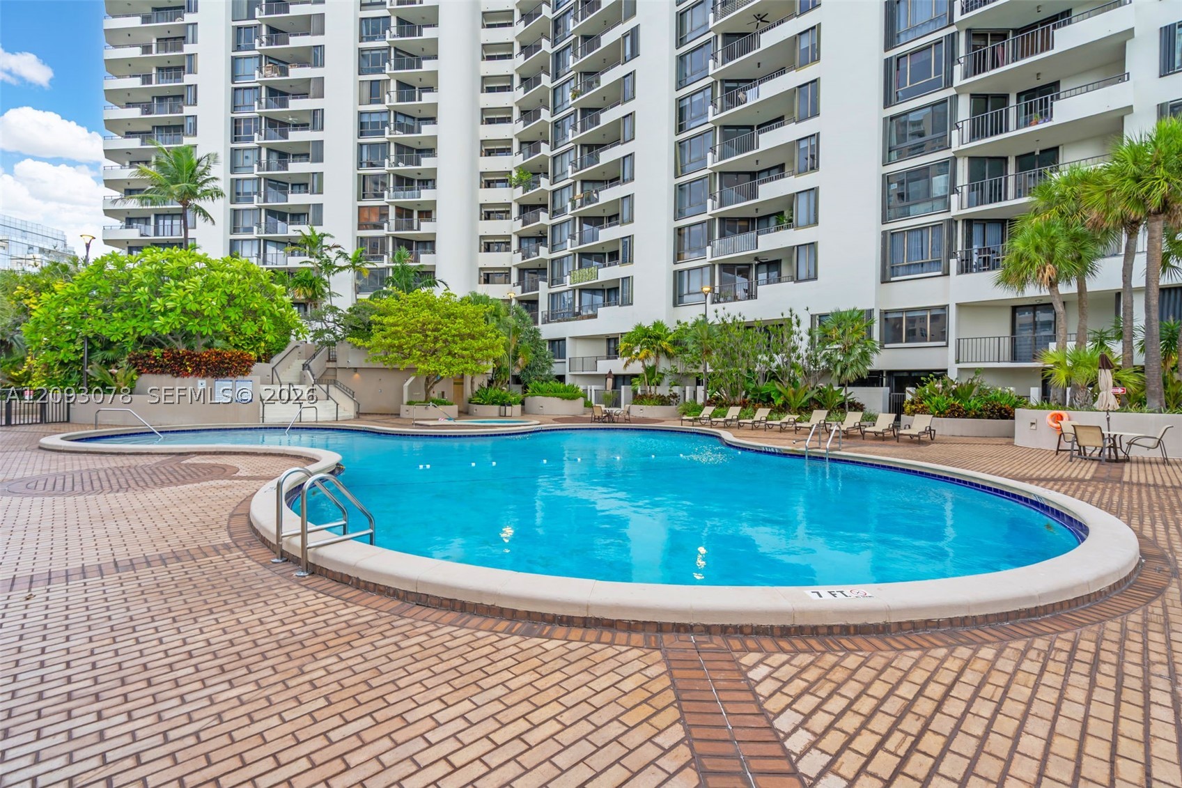 image Brickell Key One38