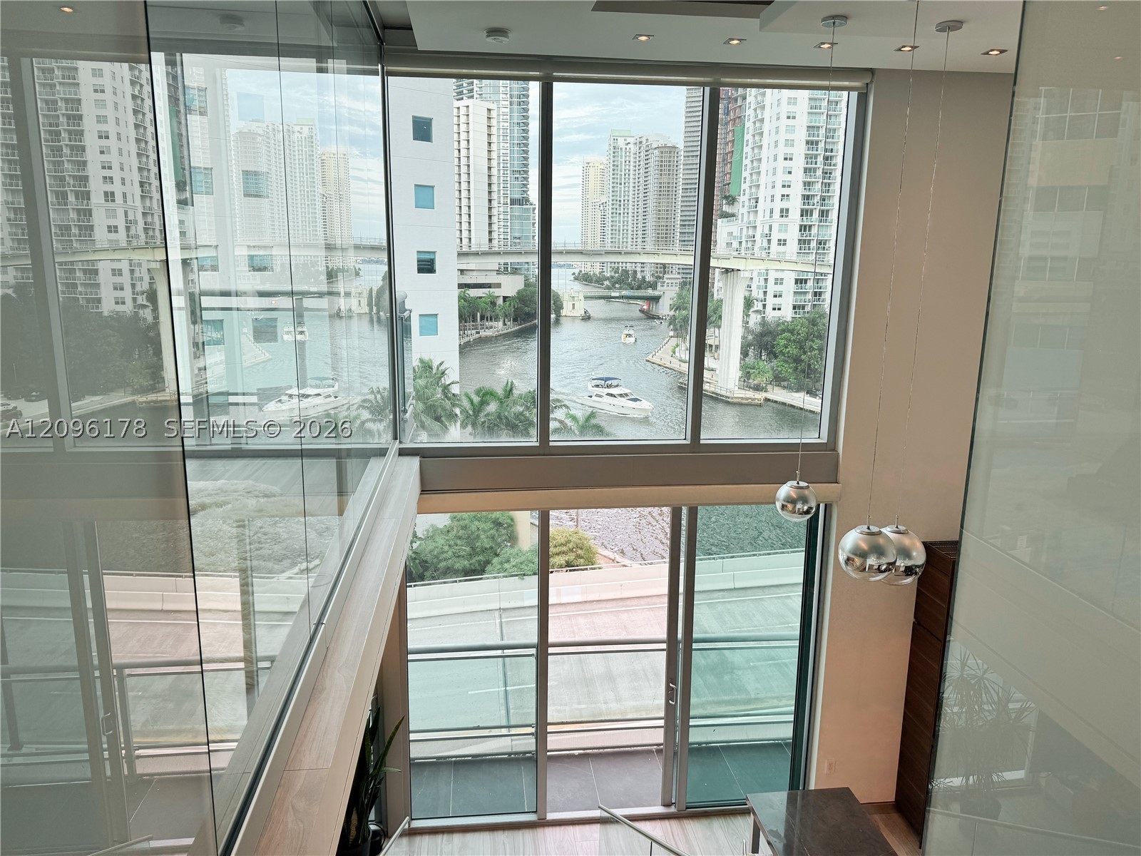 image Wind8