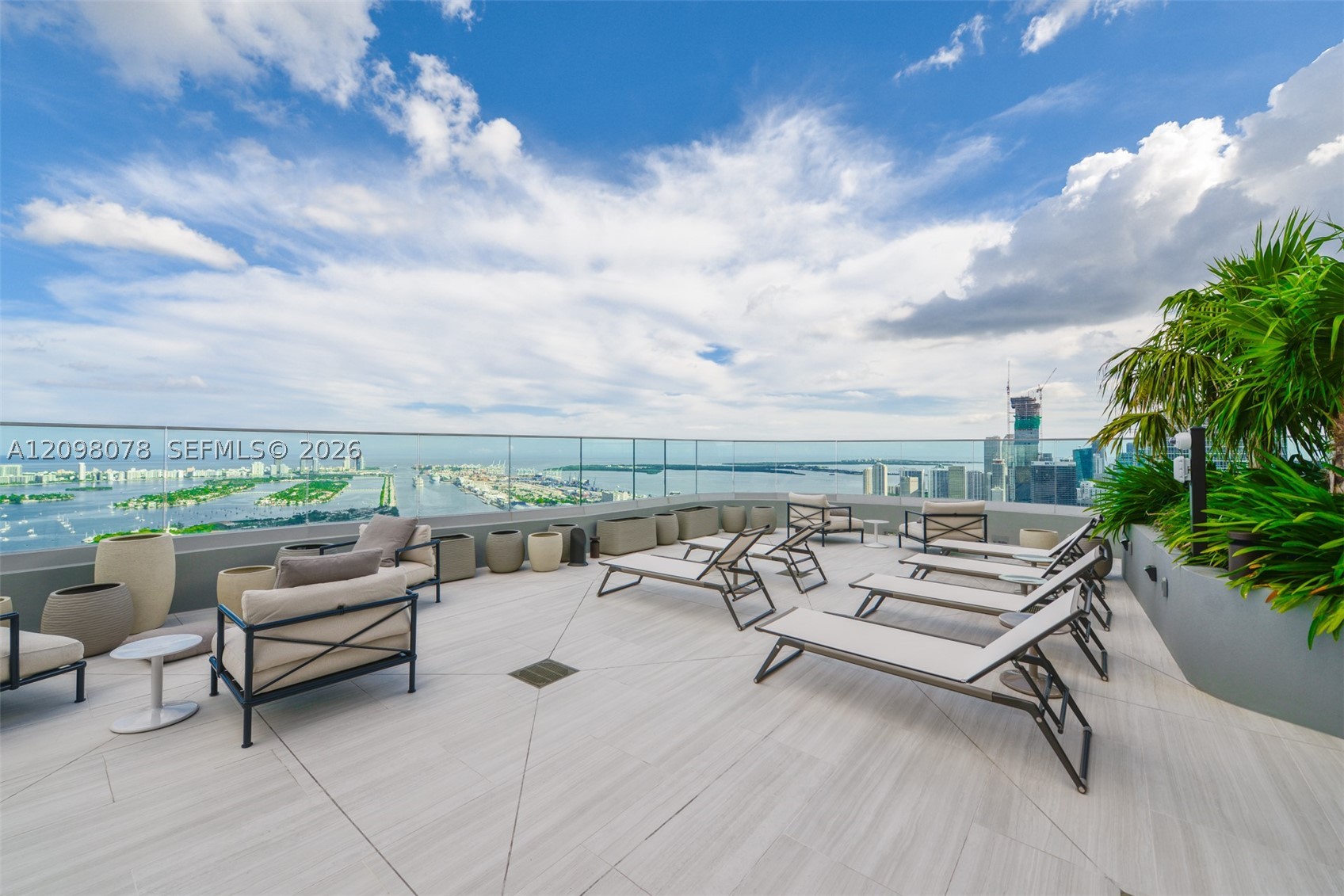 1400 Biscayne Blvd #2207 Miami, FL 33132