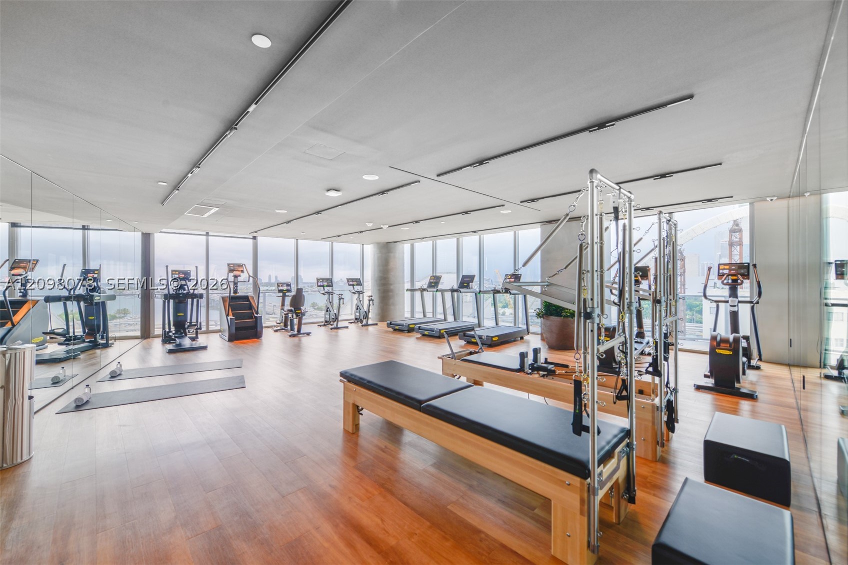 1400 Biscayne Blvd #2207 Miami, FL 33132