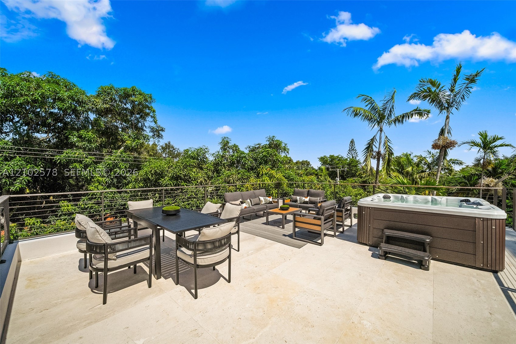 451 NE 52nd St Miami, FL 33137