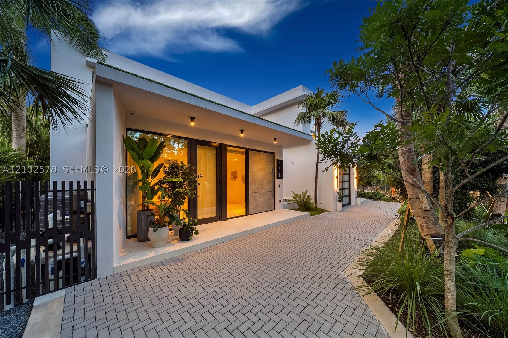 451 NE 52nd St Miami, FL 33137