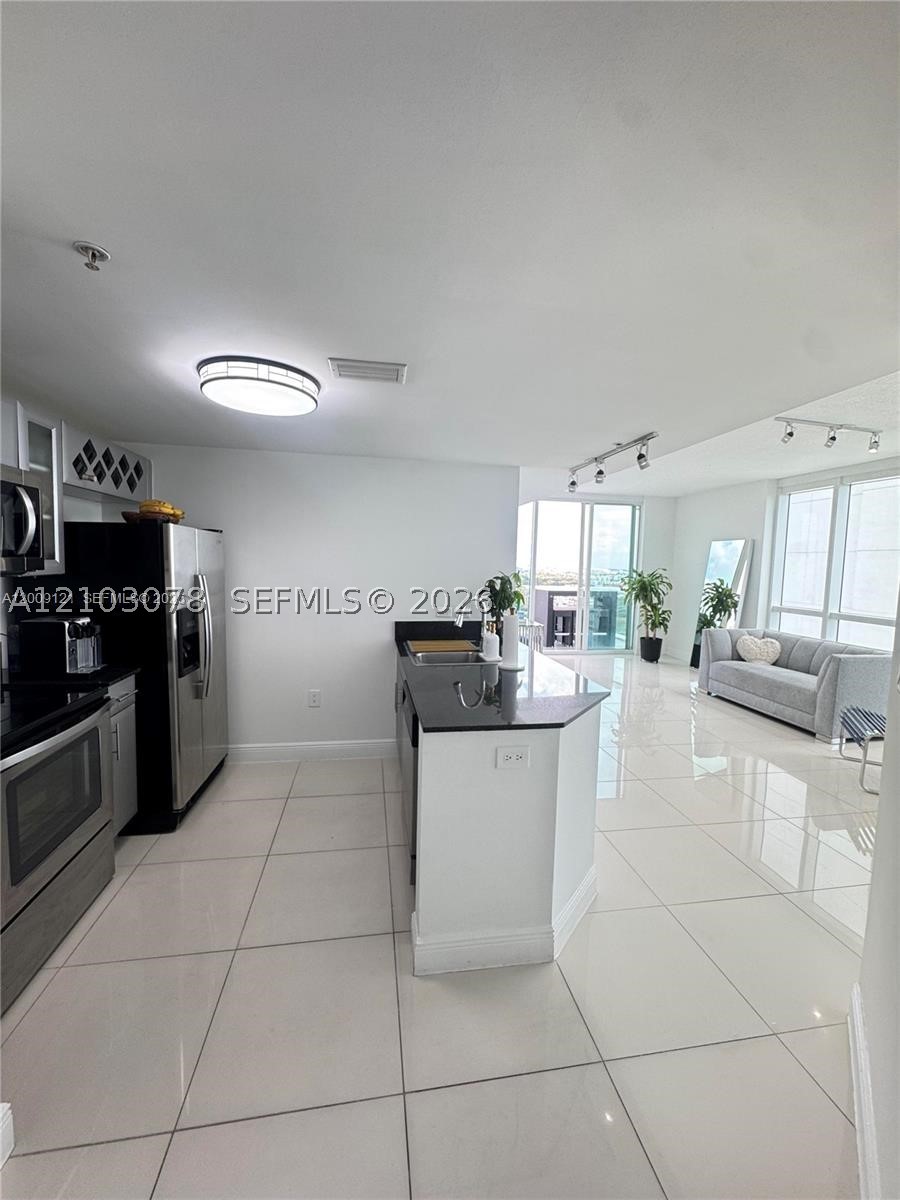 1871 NW S Riv Dr #2005 Miami, FL 33125