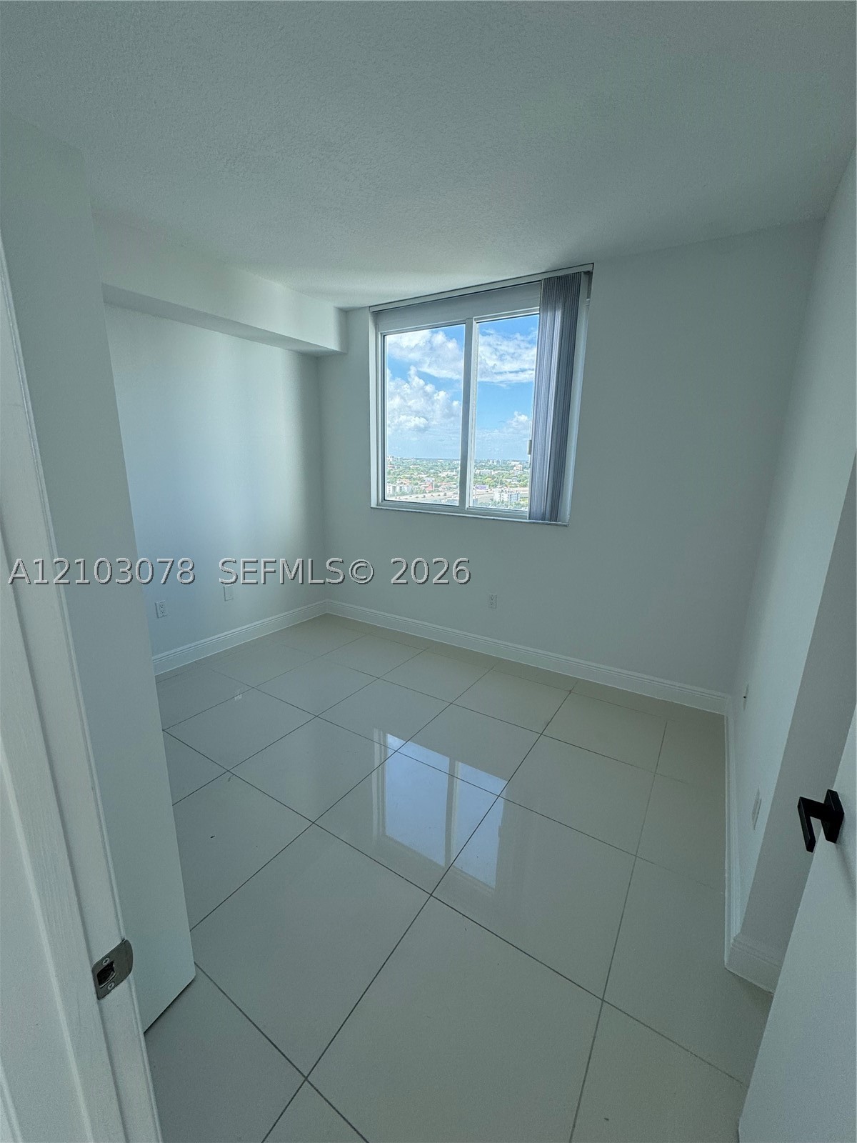 1871 NW S Riv Dr #2005 Miami, FL 33125