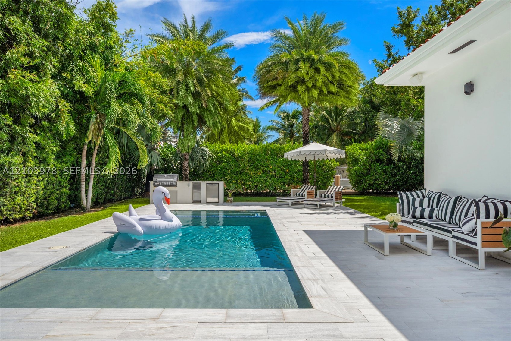 8033 Noremac Ave Miami Beach, FL 33141