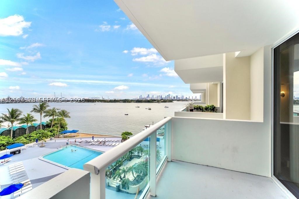 1200 West Ave #630