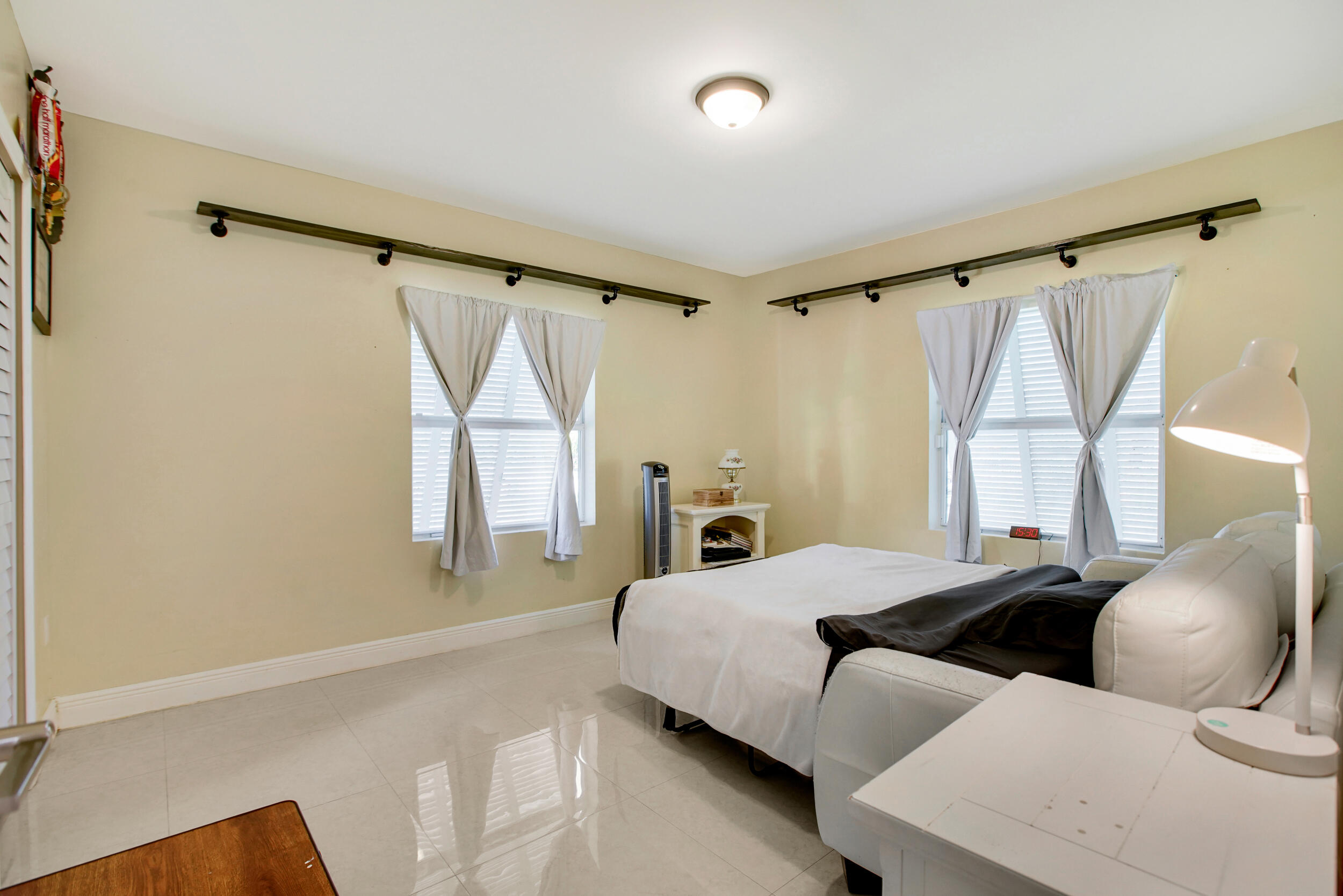 830 NE 140th North Miami, FL 33161