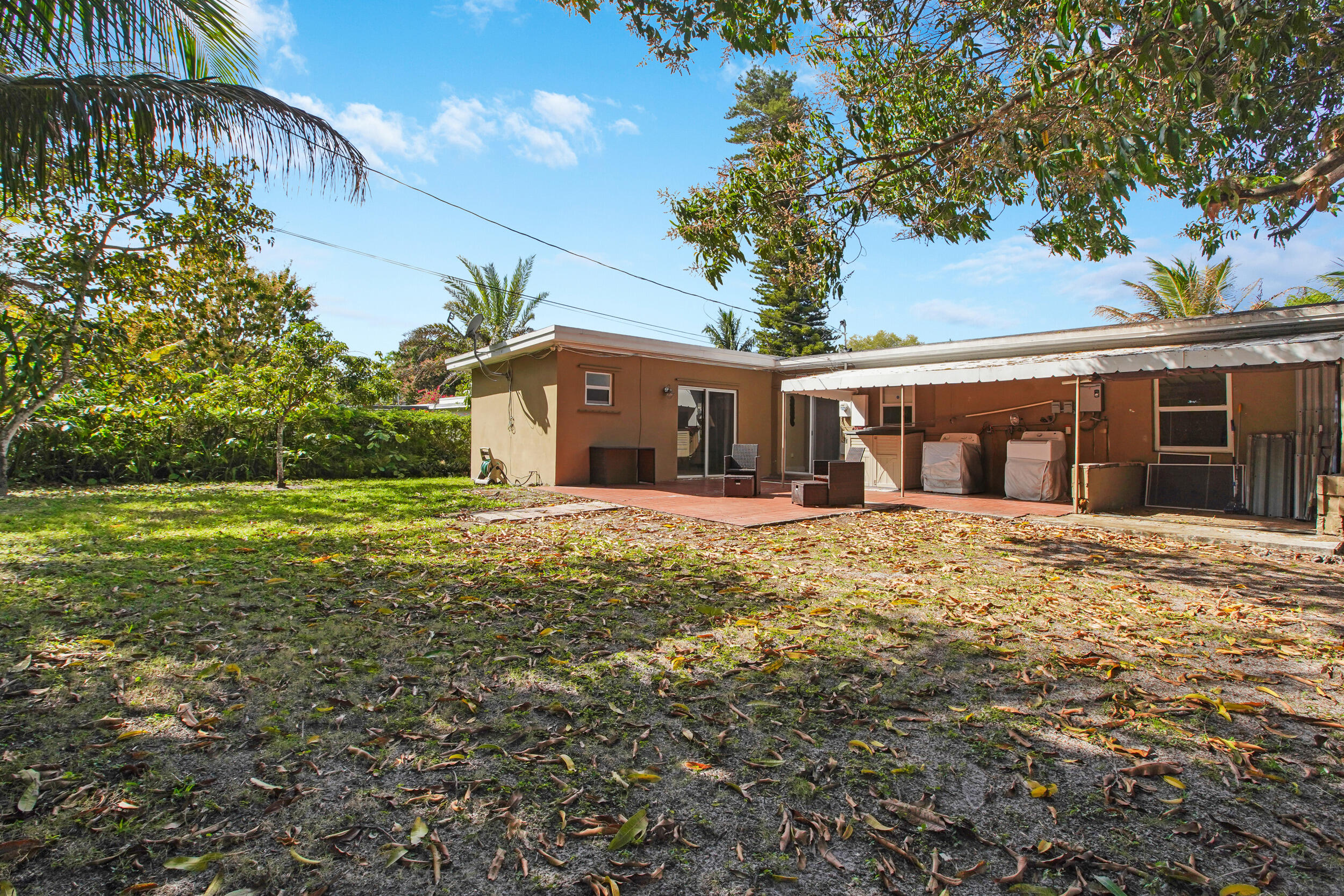 830 NE 140th North Miami, FL 33161