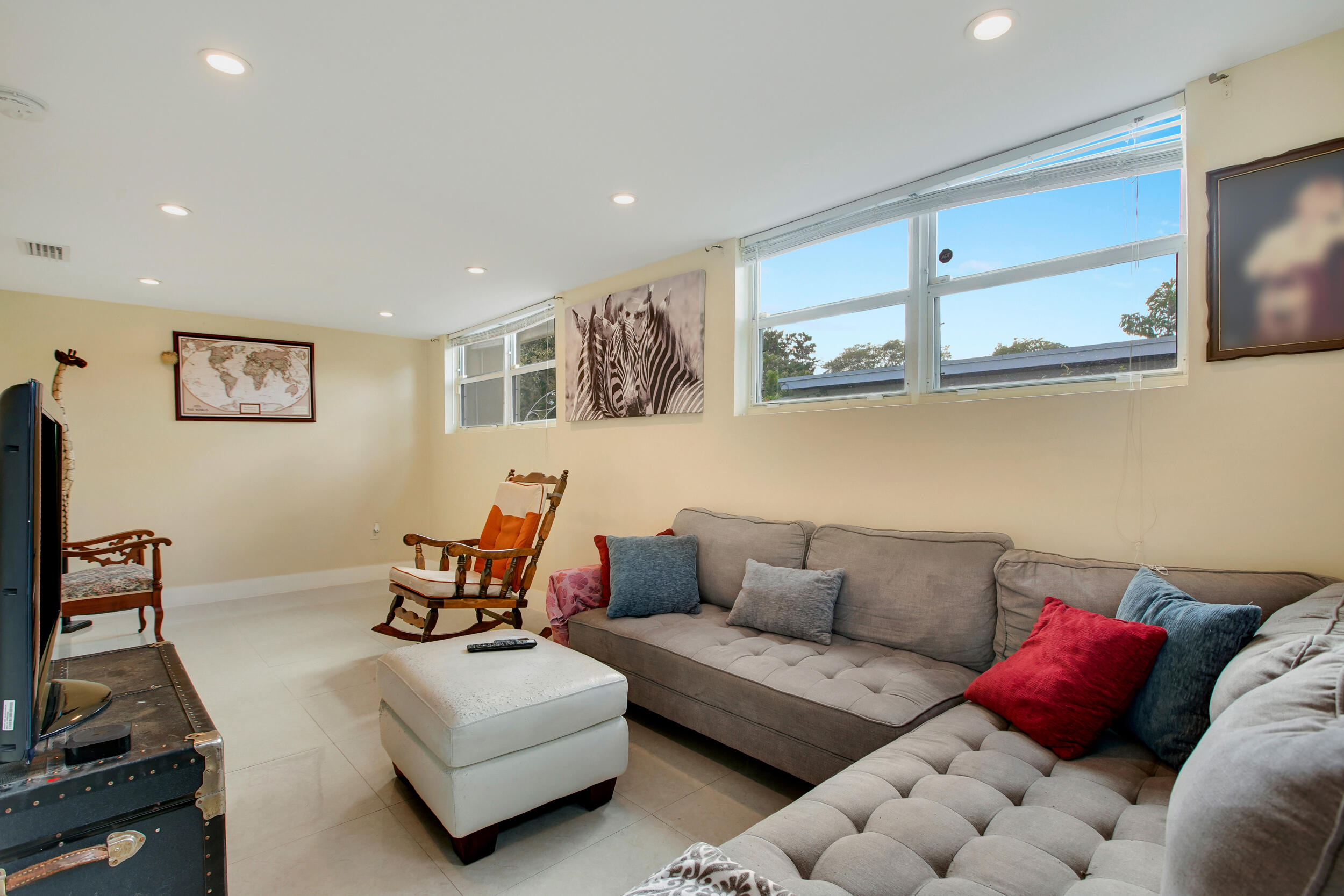 830 NE 140th North Miami, FL 33161