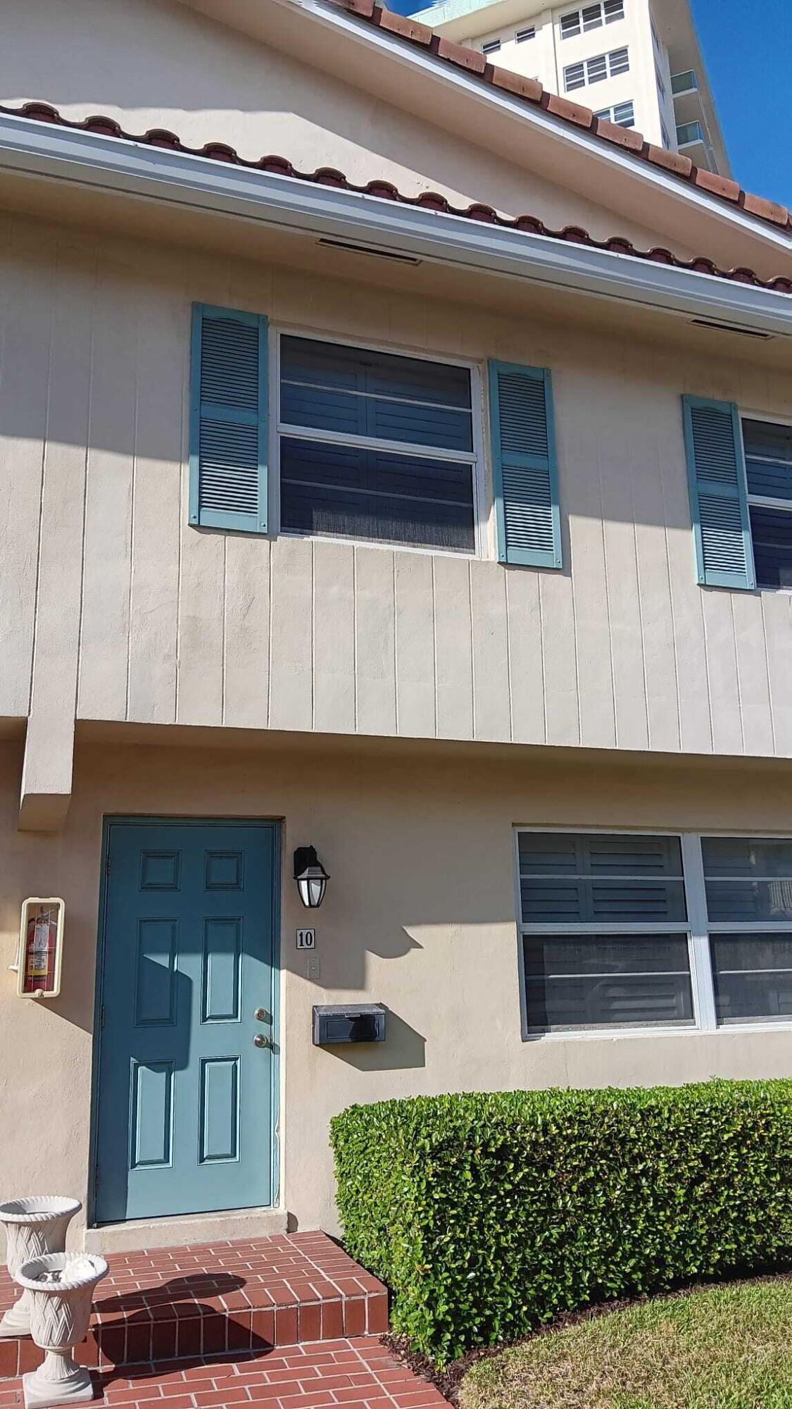 5450 N Ocean #10