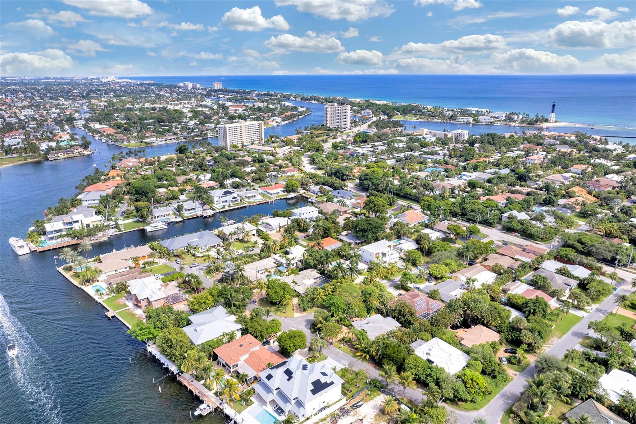 3208 Beacon Pompano Beach, FL 33062