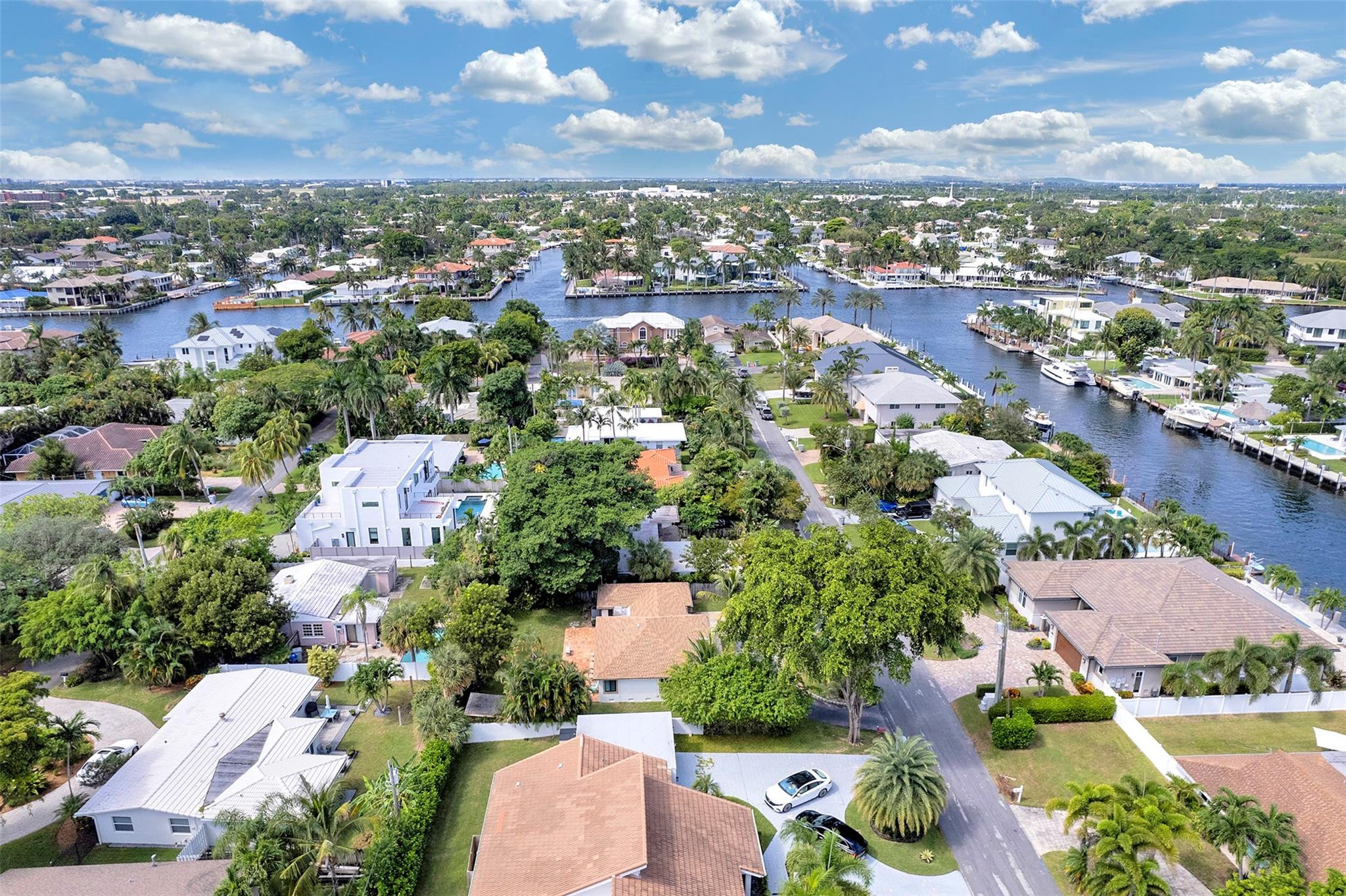 3208 Beacon Pompano Beach, FL 33062