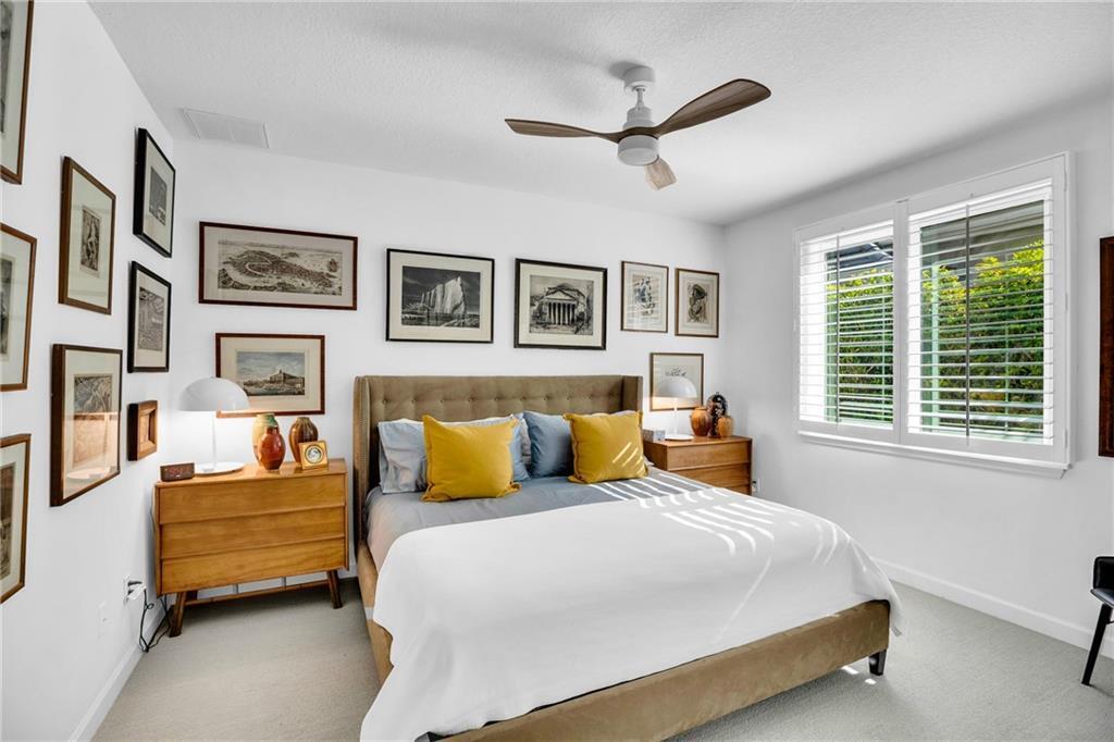 31 S White Jewel Vero Beach, FL 32963