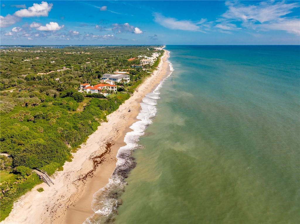 31 S White Jewel Vero Beach, FL 32963