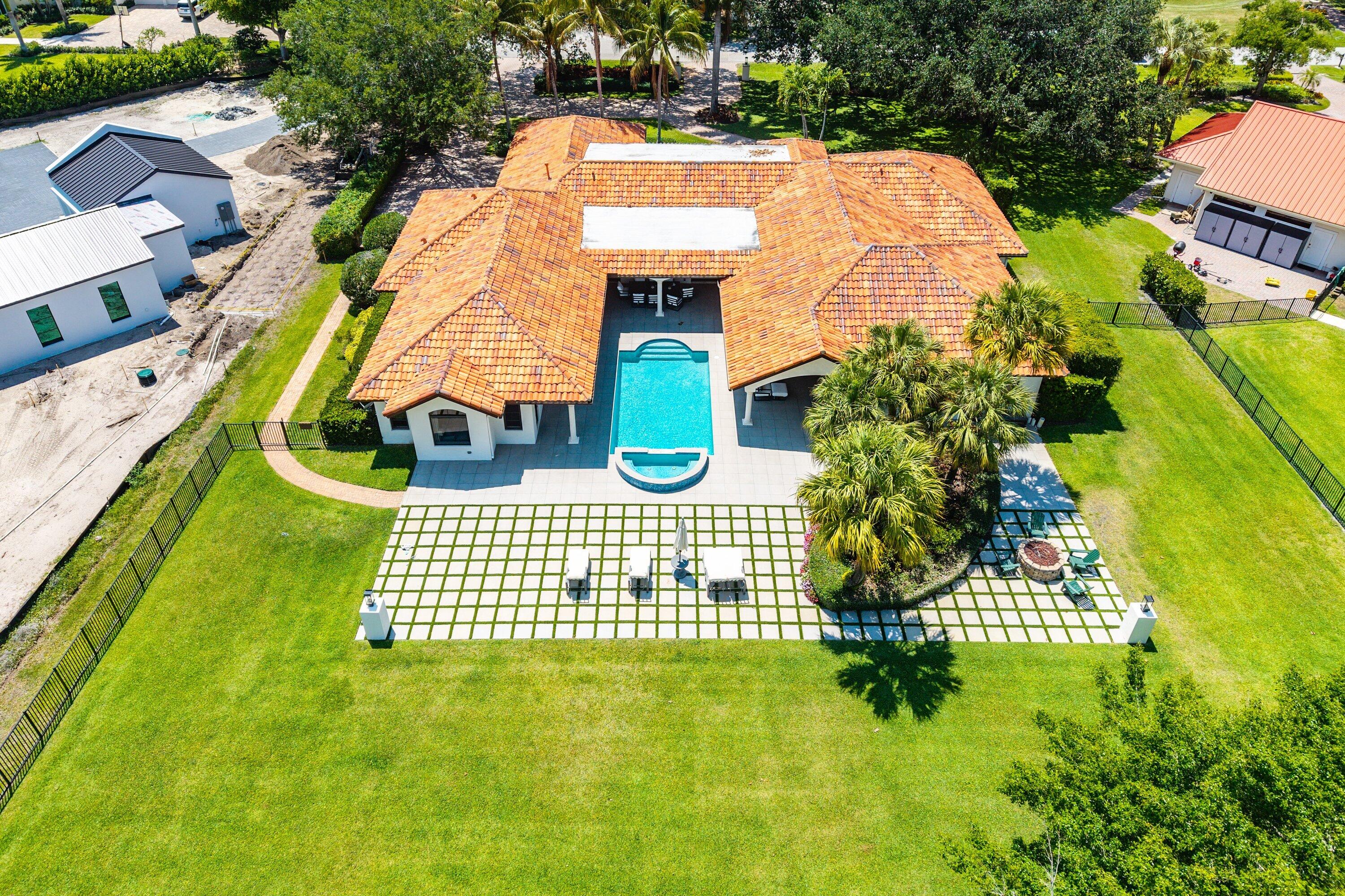 5575 Whirlaway Palm Beach Gardens, FL 33418