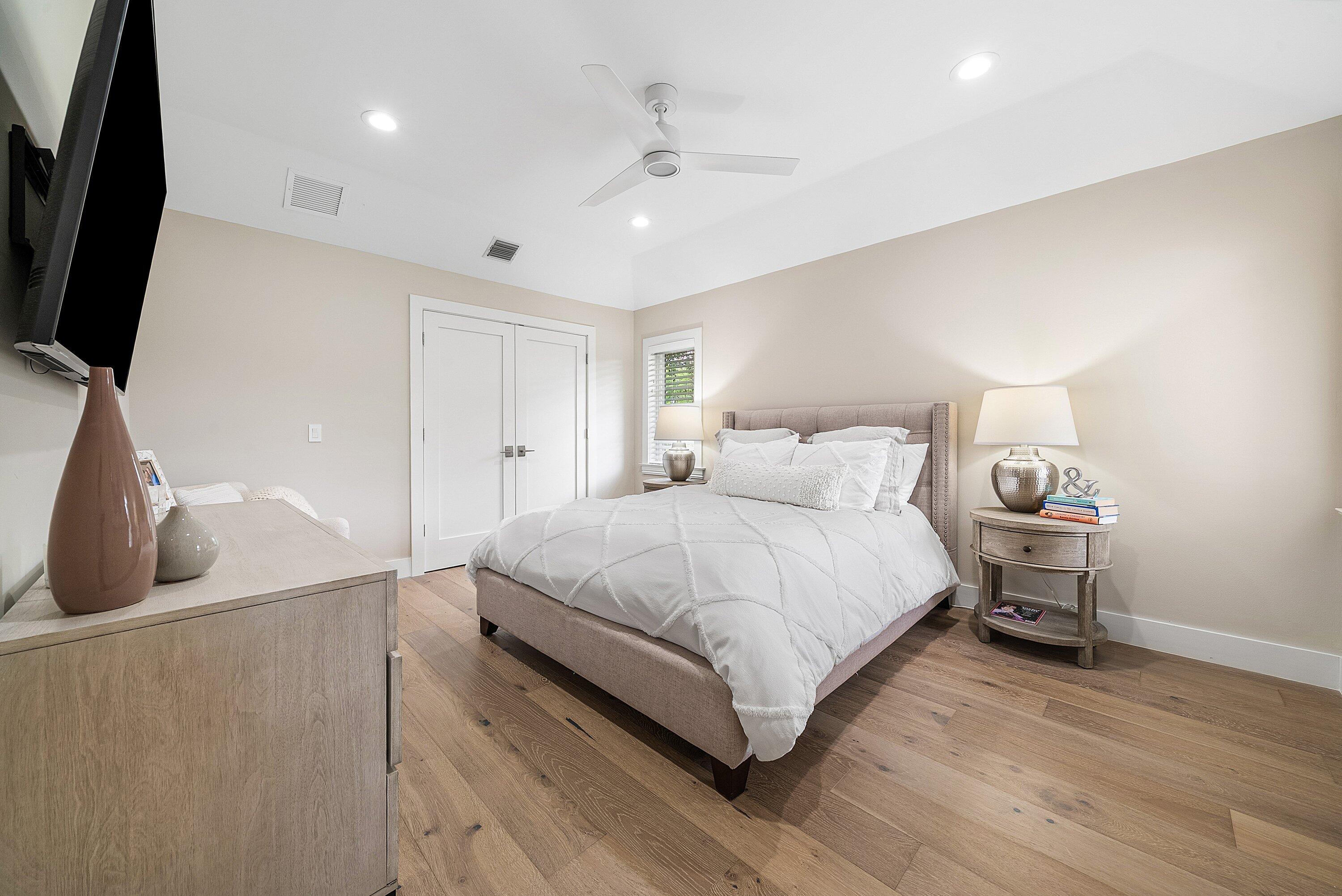 5575 Whirlaway Palm Beach Gardens, FL 33418
