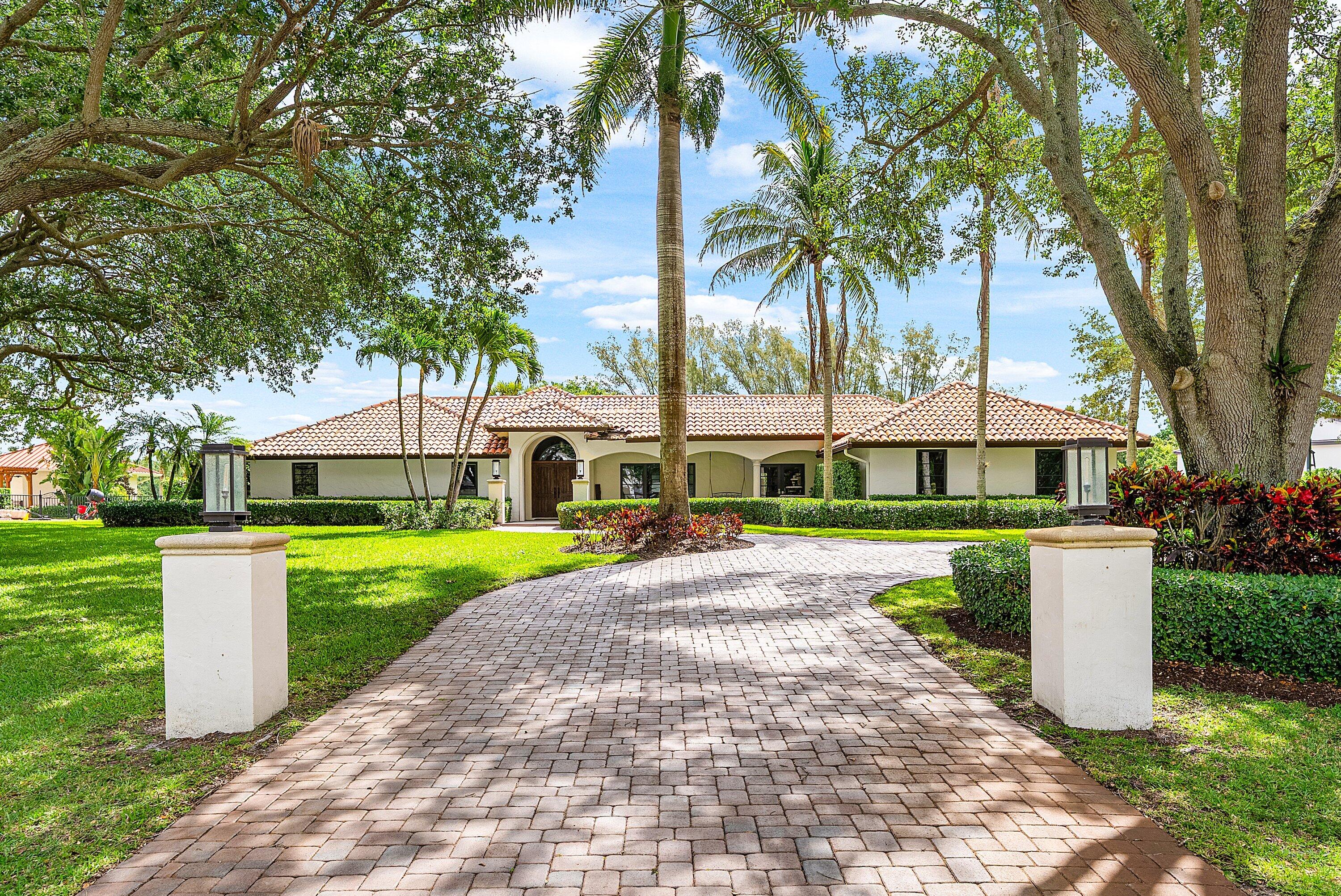 5575 Whirlaway Palm Beach Gardens, FL 33418