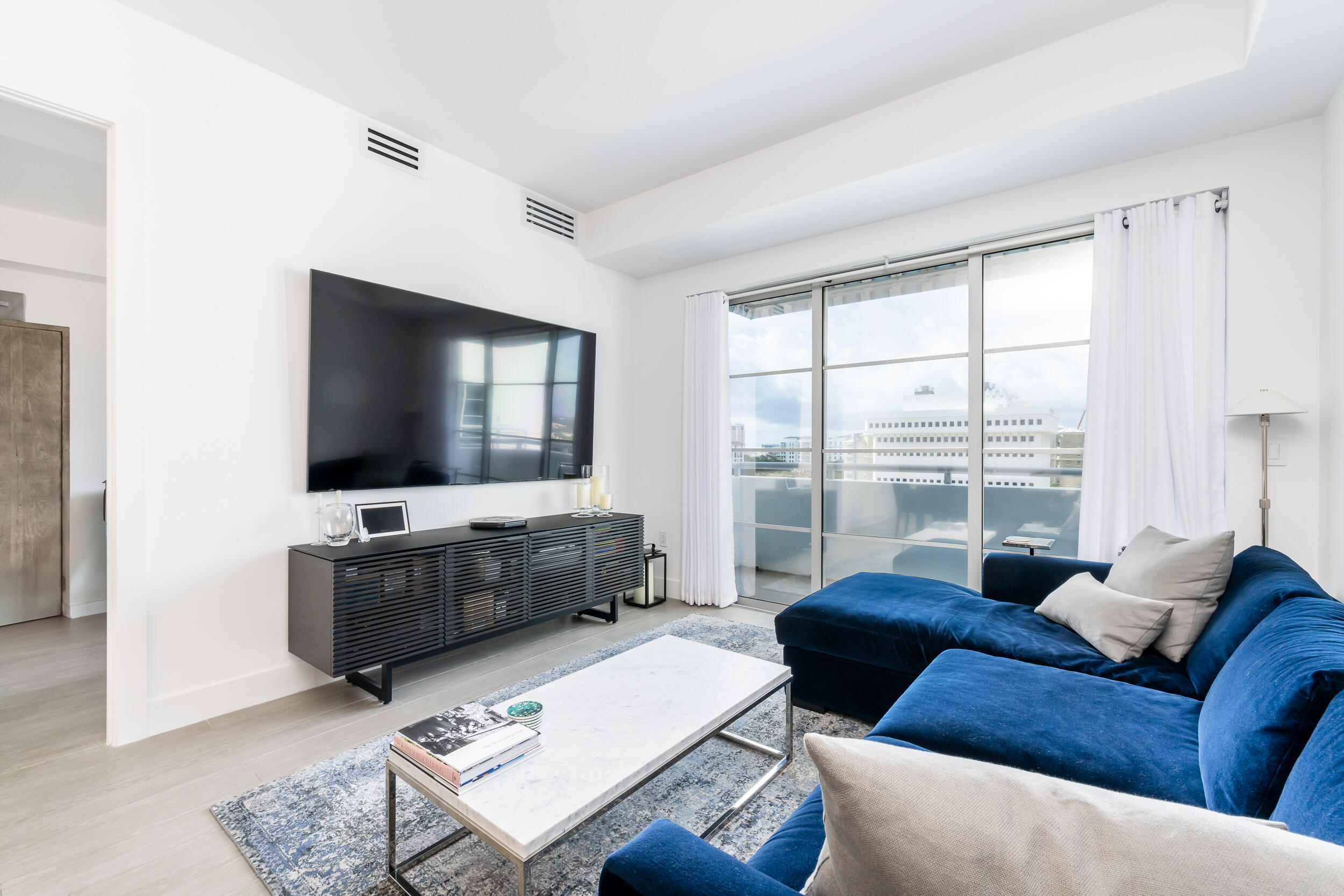 155 E Boca Raton #818