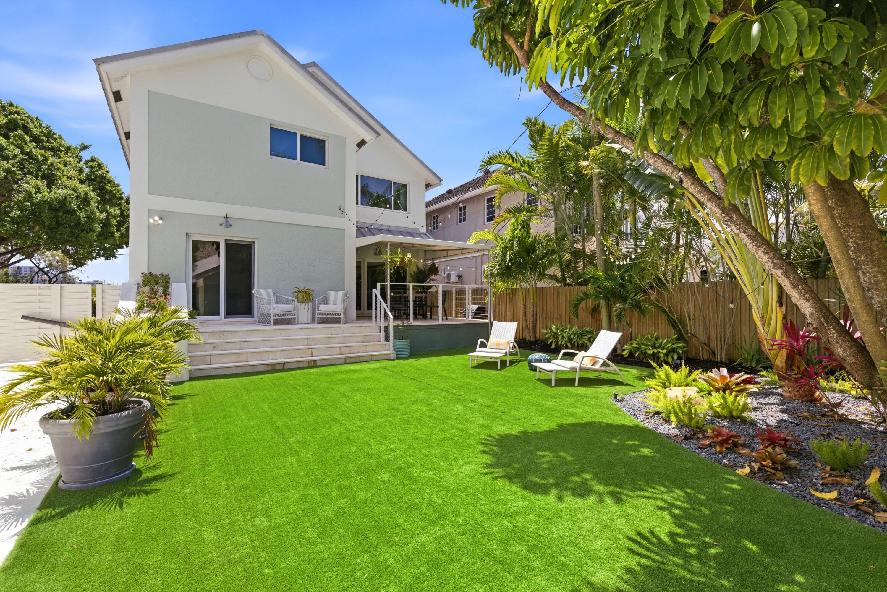 325 Poinciana Fort Lauderdale, FL 33301