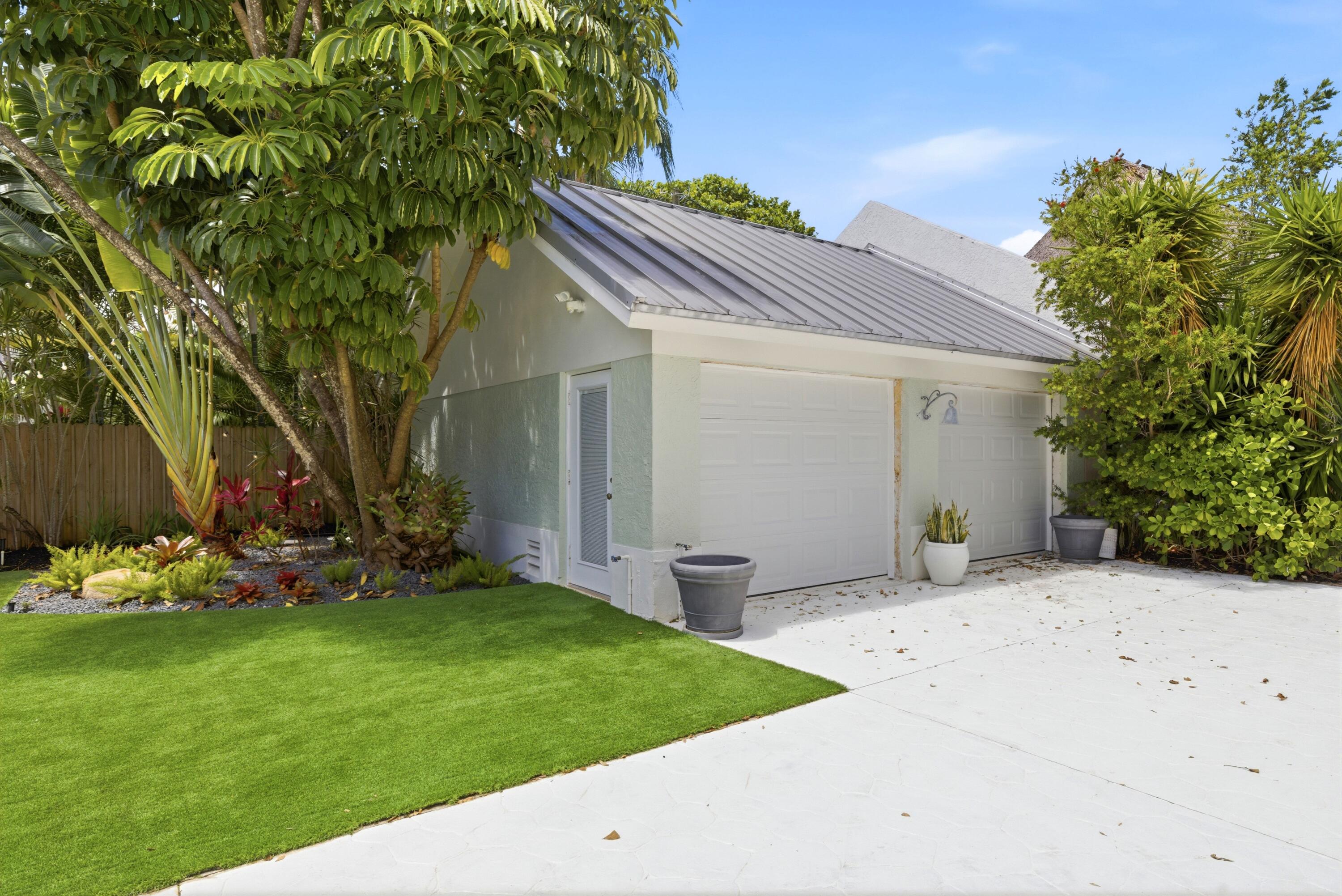 325 Poinciana Fort Lauderdale, FL 33301