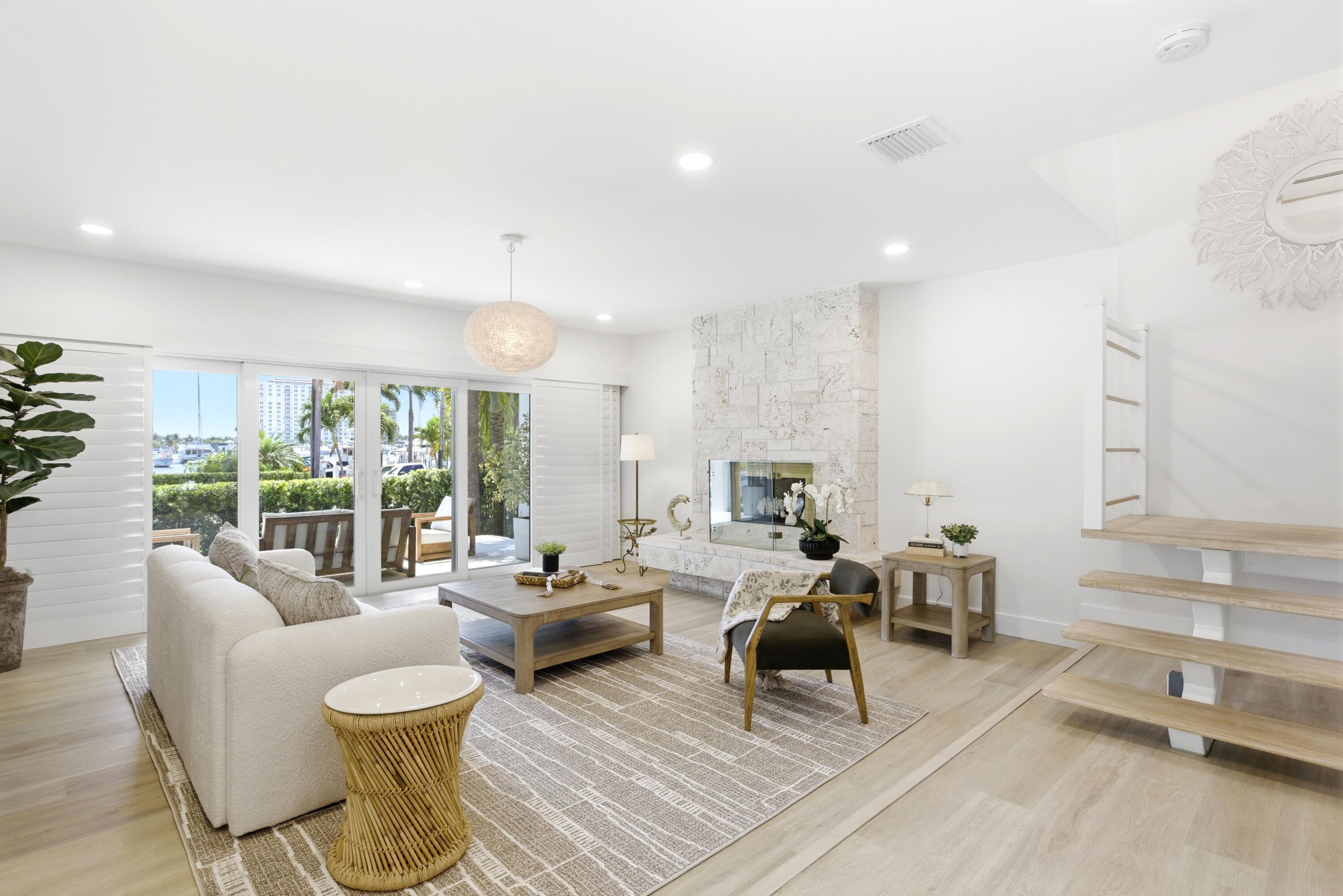325 Poinciana Fort Lauderdale, FL 33301