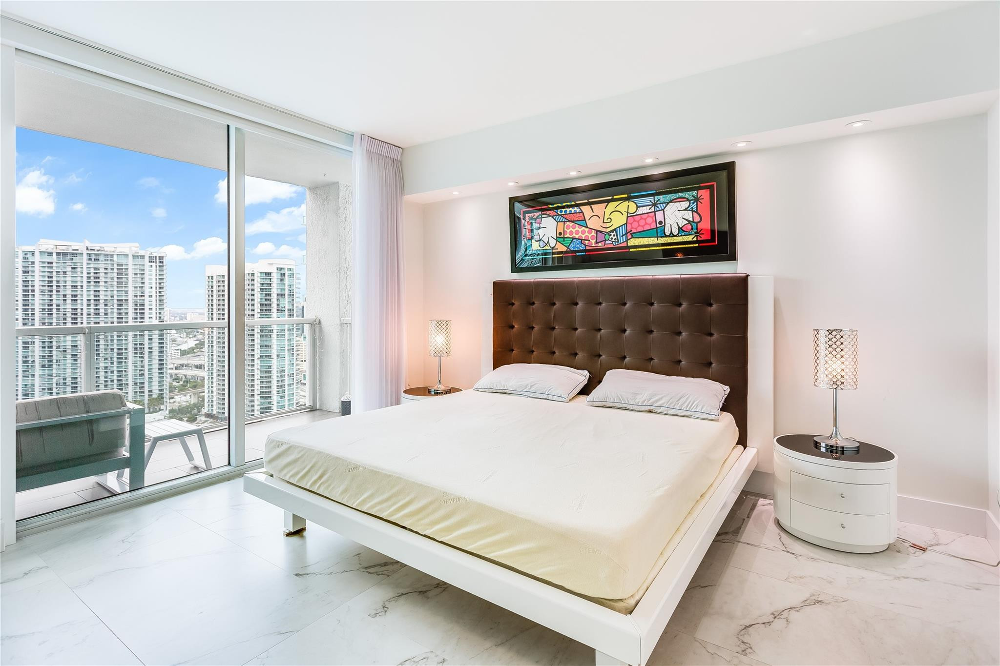 image 500 Brickell West15