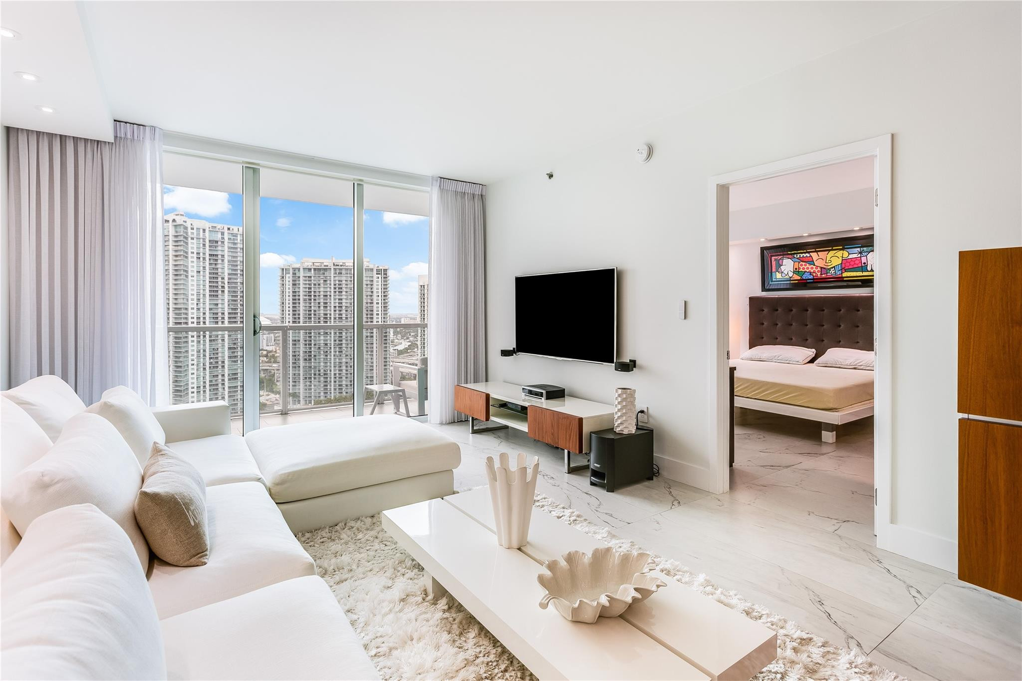 image 500 Brickell West8