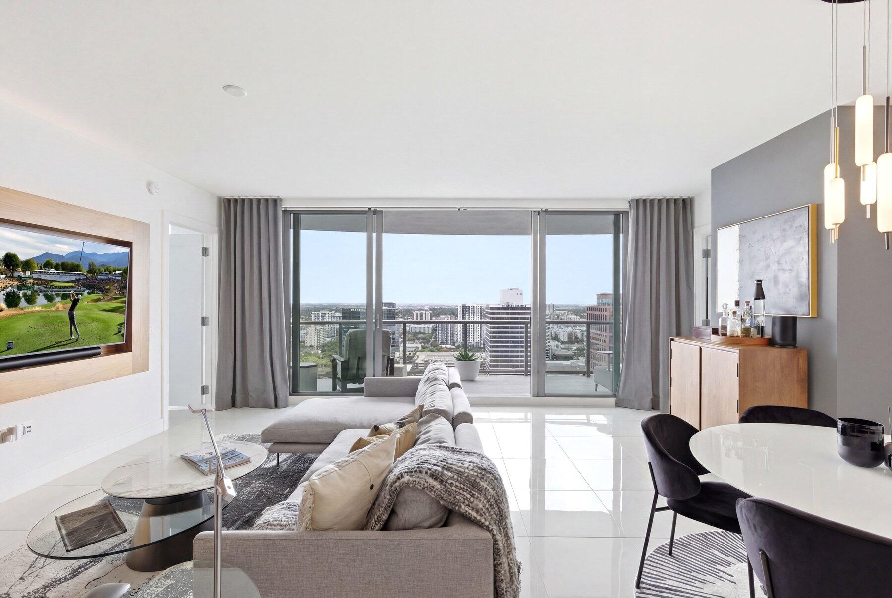 100 E Las Olas #2802 Fort Lauderdale, FL 33301