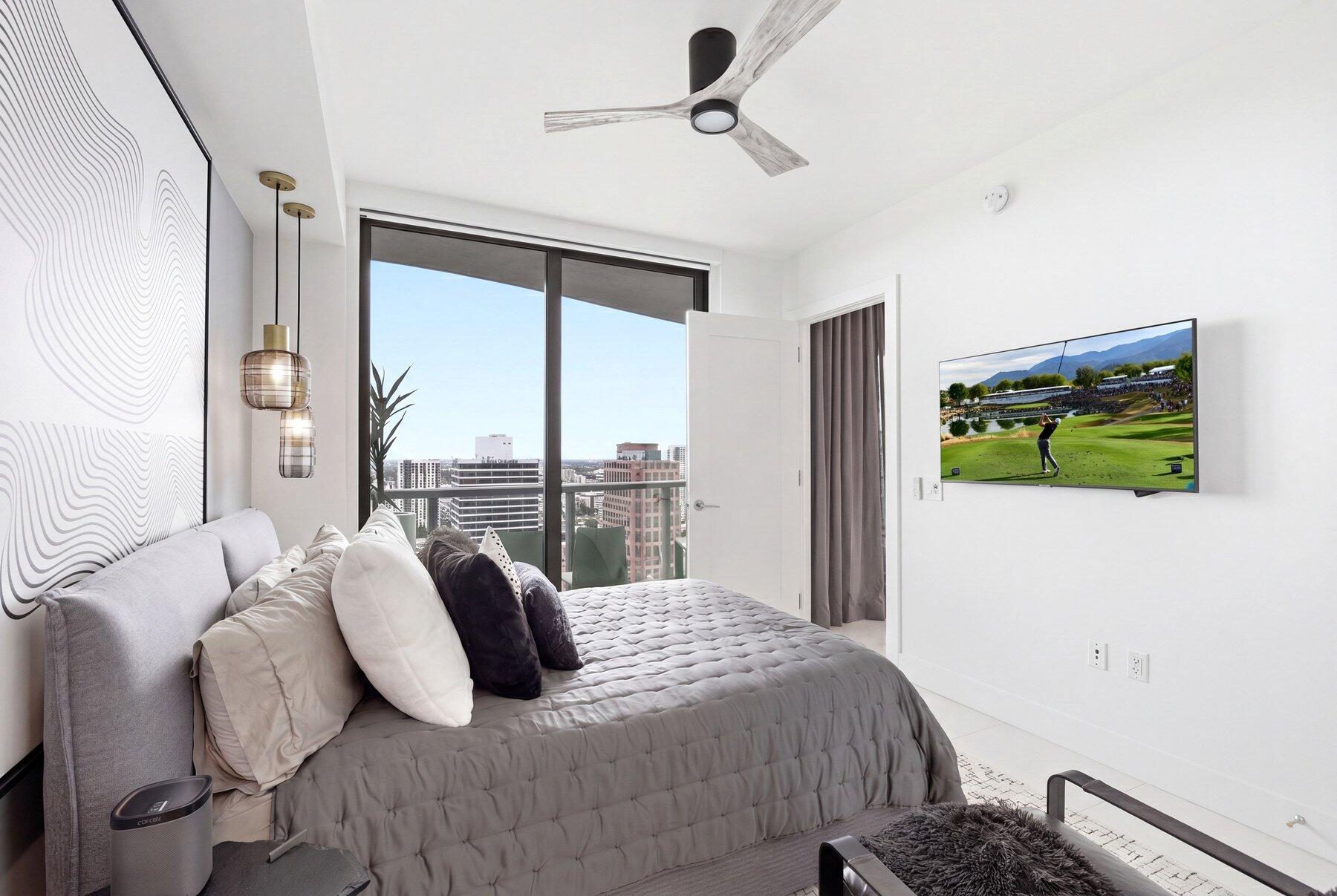 100 E Las Olas #2802 Fort Lauderdale, FL 33301