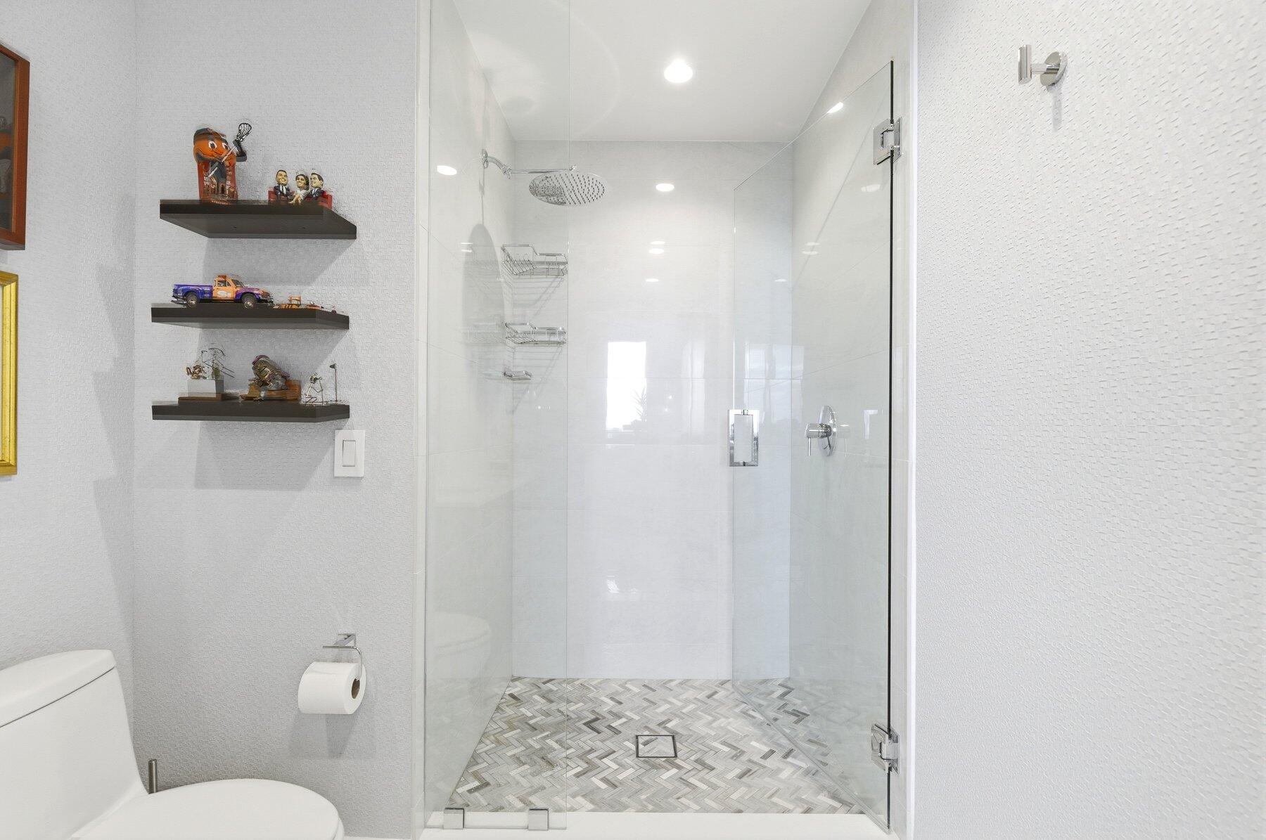 100 E Las Olas #2802 Fort Lauderdale, FL 33301