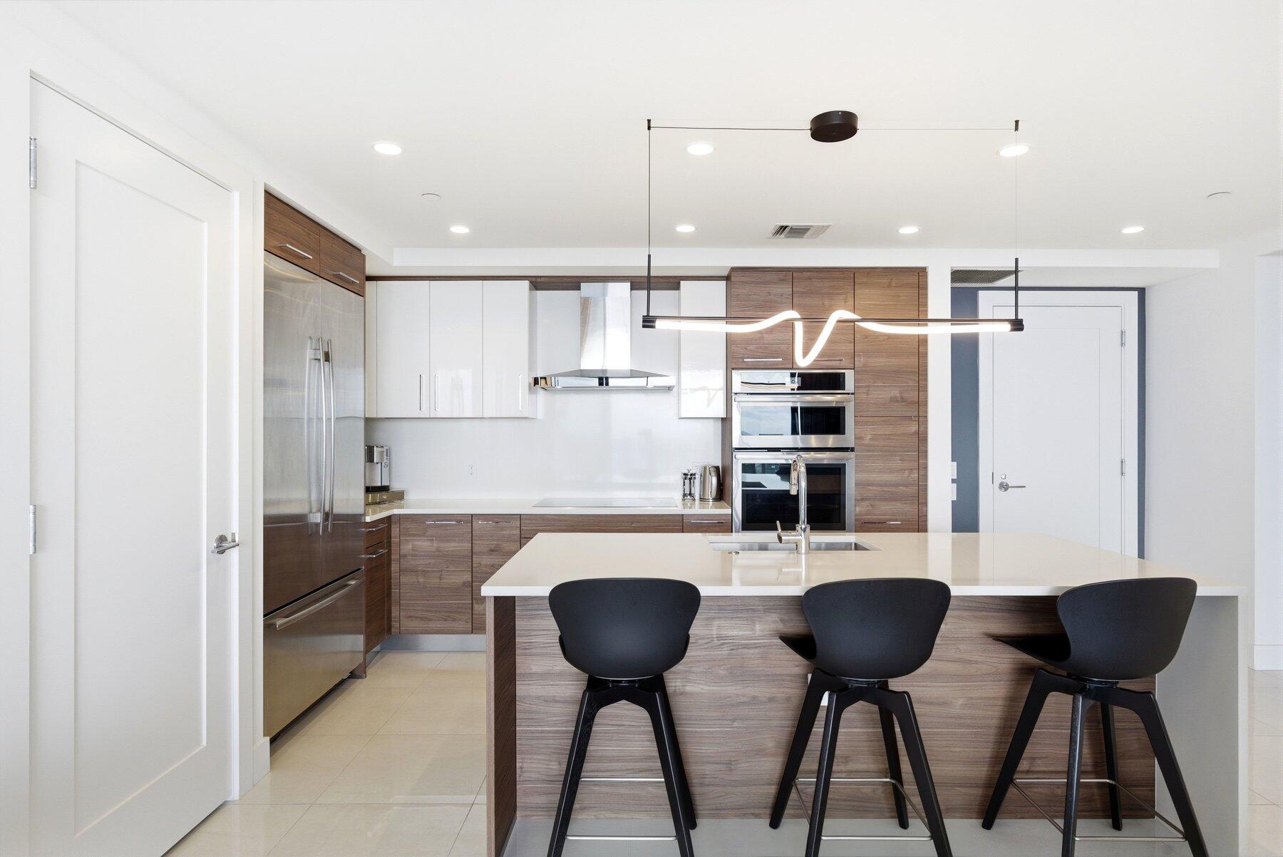 100 E Las Olas #2802 Fort Lauderdale, FL 33301
