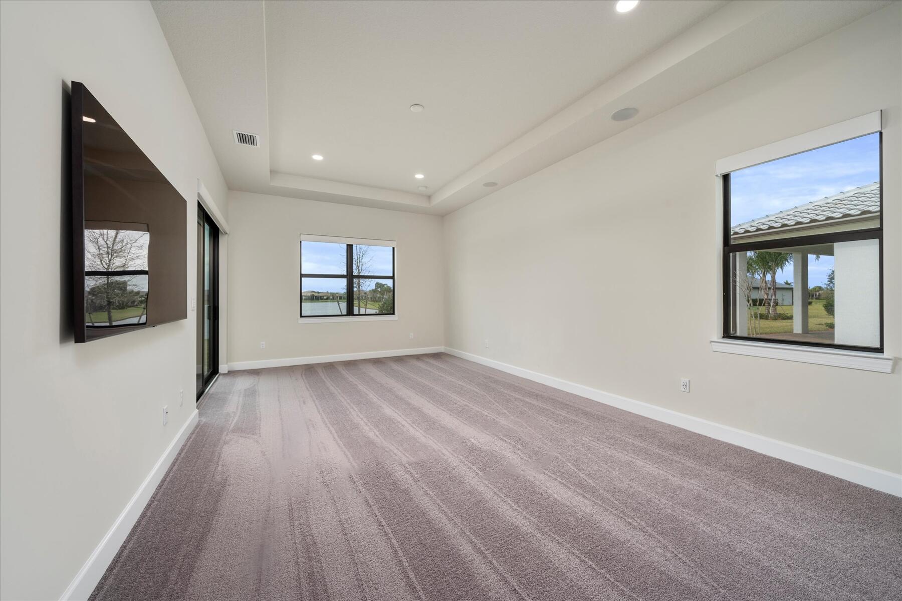 818 SE Courances Port St Lucie, FL 34984