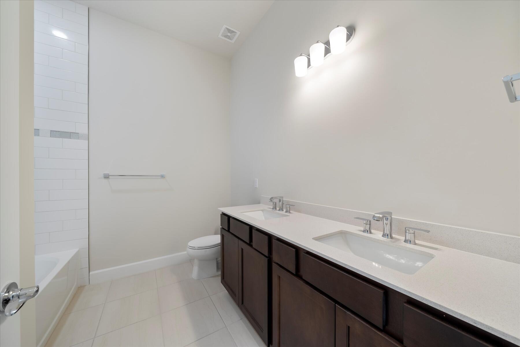 818 SE Courances Port St Lucie, FL 34984