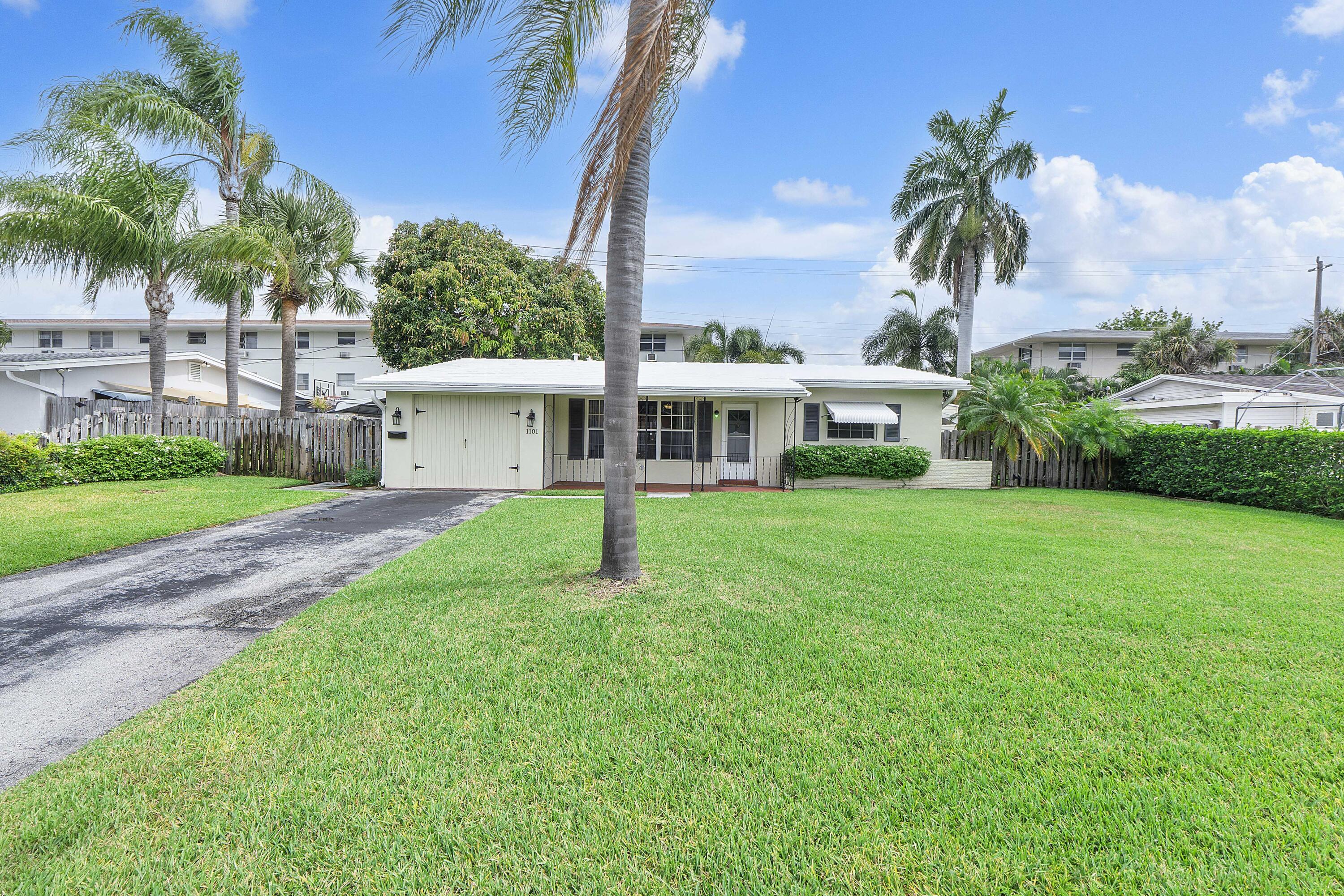 1101 NE 35th