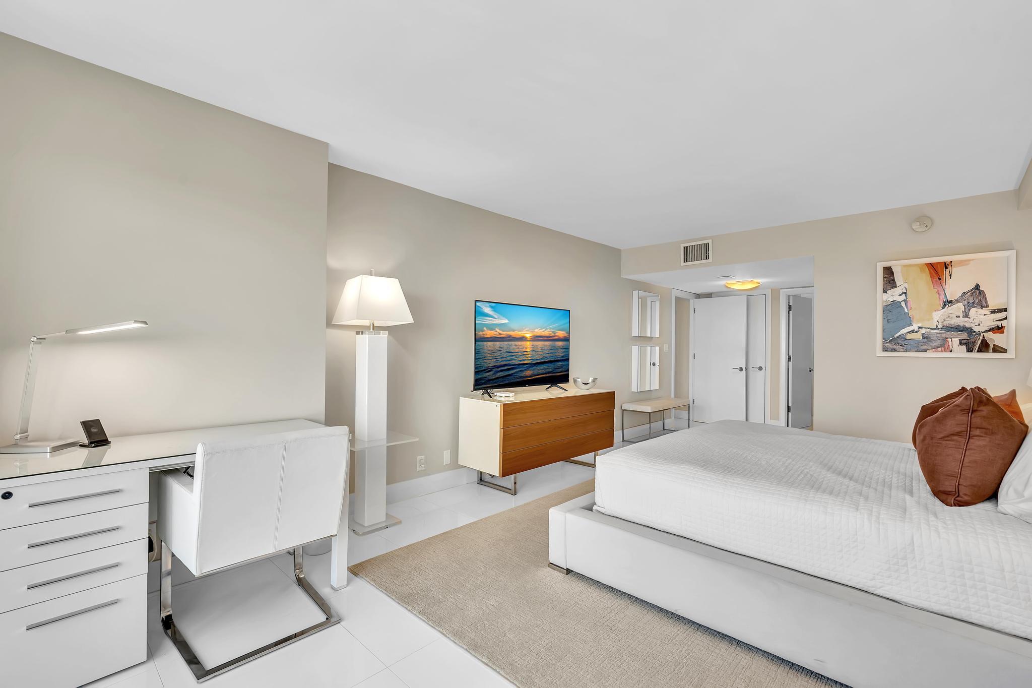 4020 Galt Ocean #703 Fort Lauderdale, FL 33308