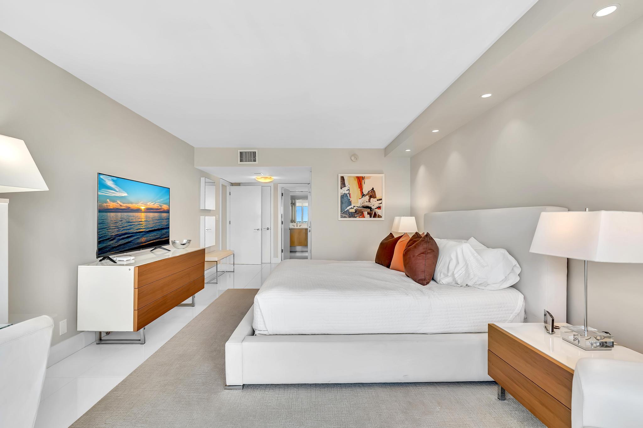 4020 Galt Ocean #703 Fort Lauderdale, FL 33308