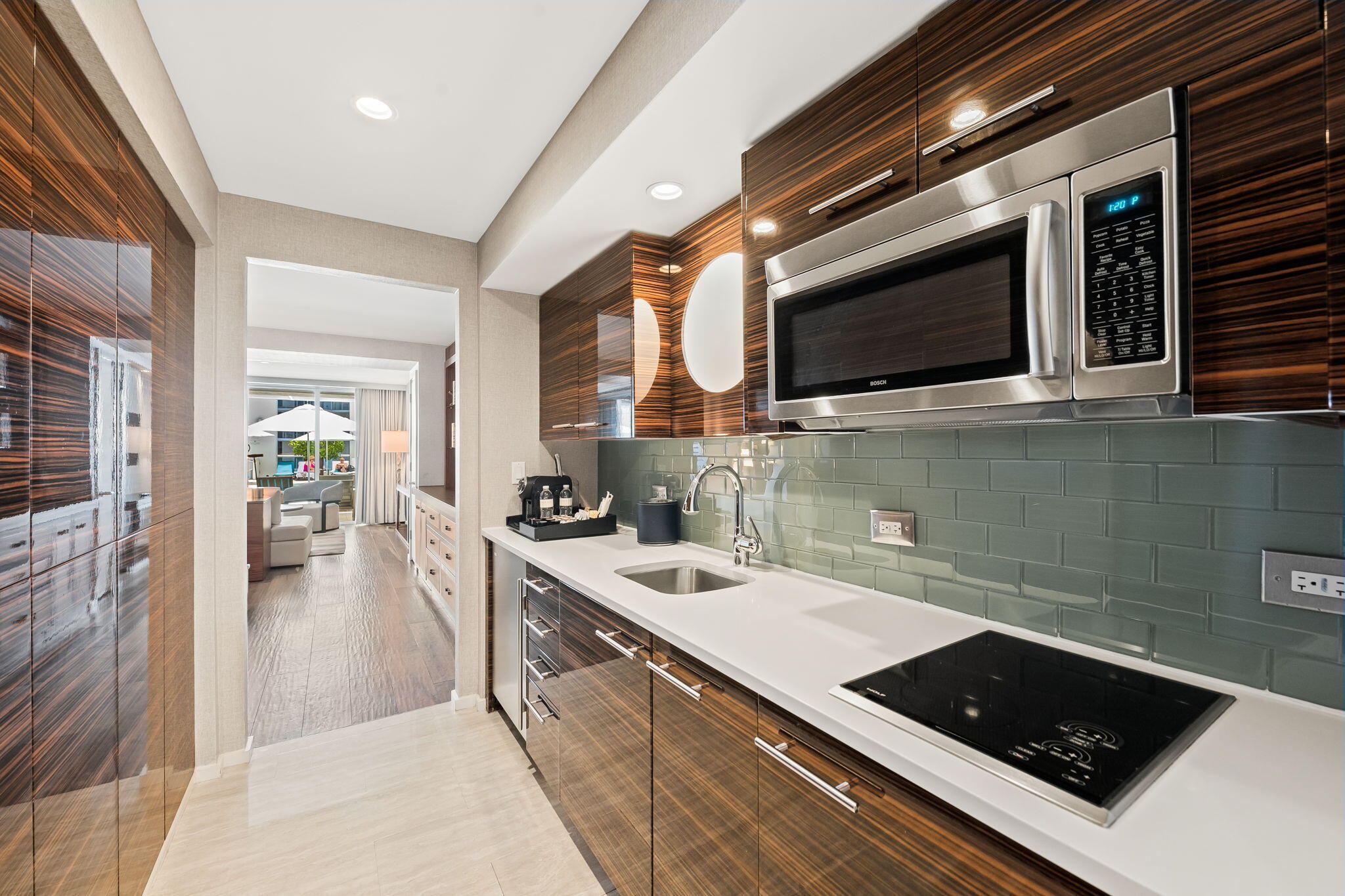 551 N Fort Lauderdale Bch Blvd #H614 Fort Lauderdale, FL 33304