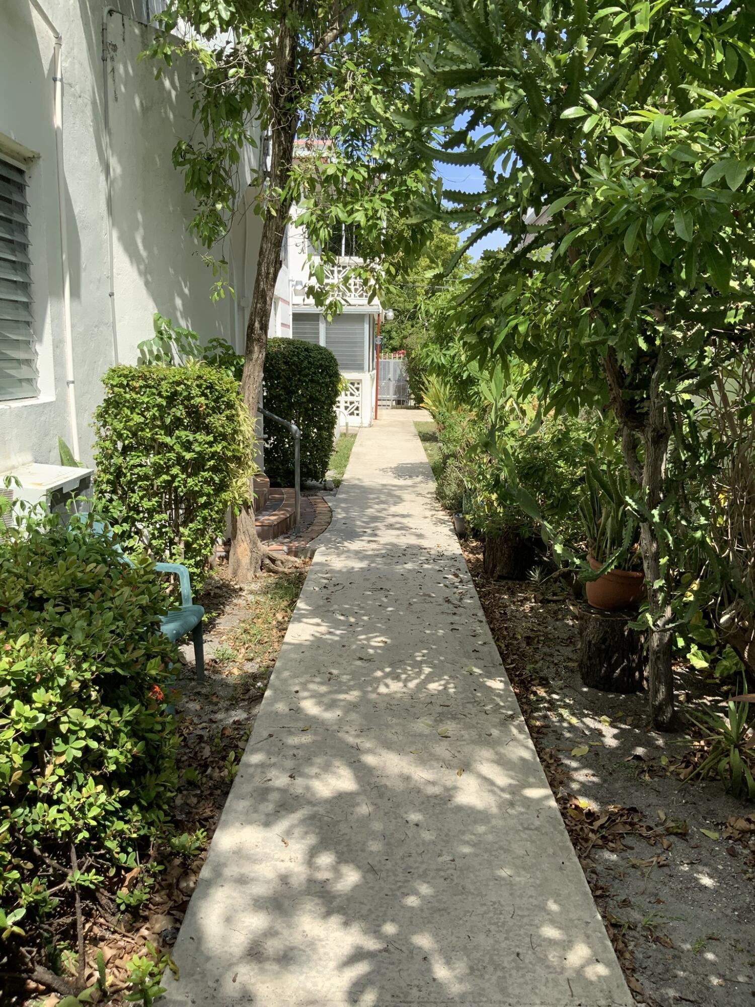 625 Michigan Miami Beach, FL 33139