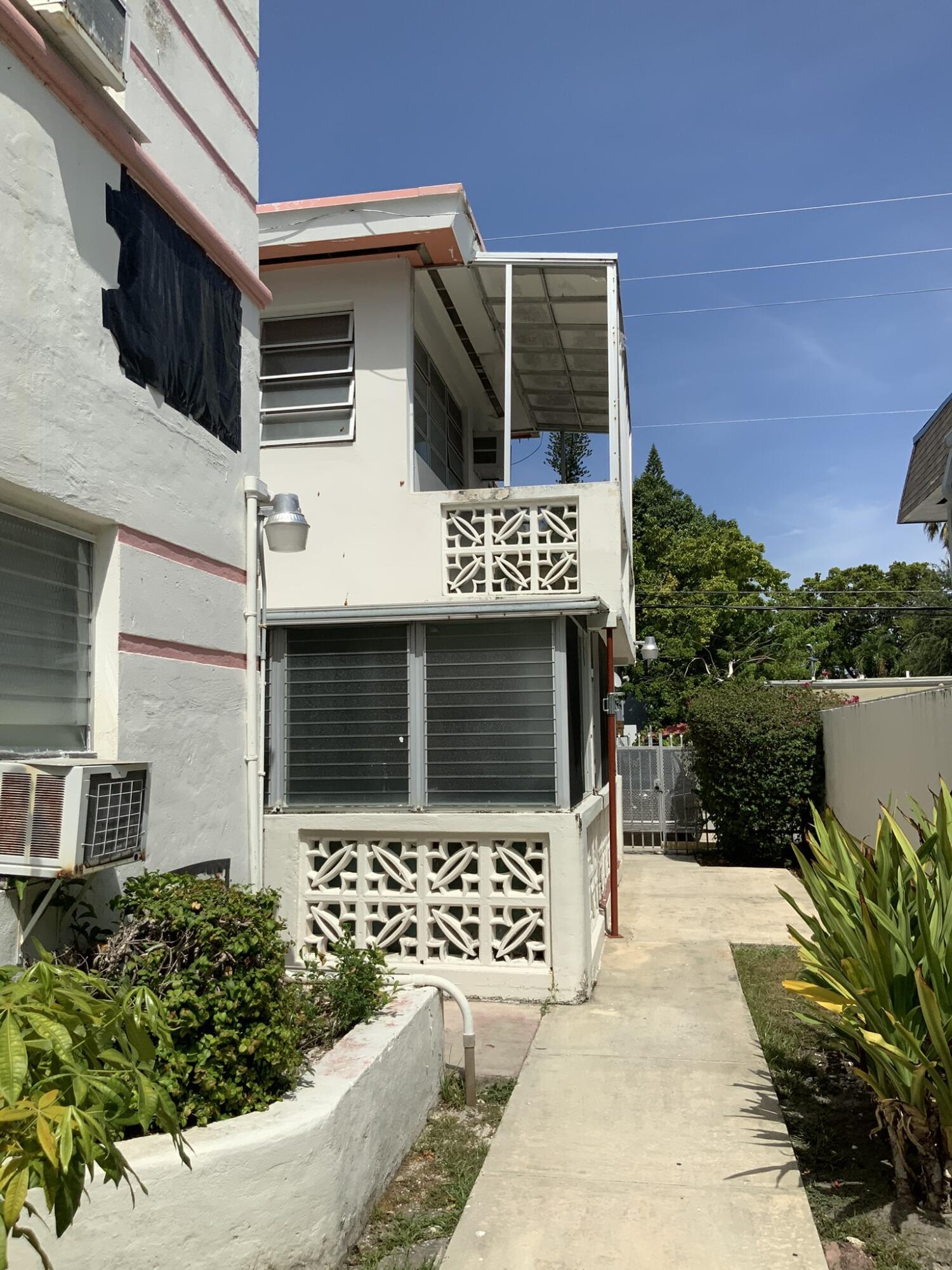 625 Michigan Miami Beach, FL 33139