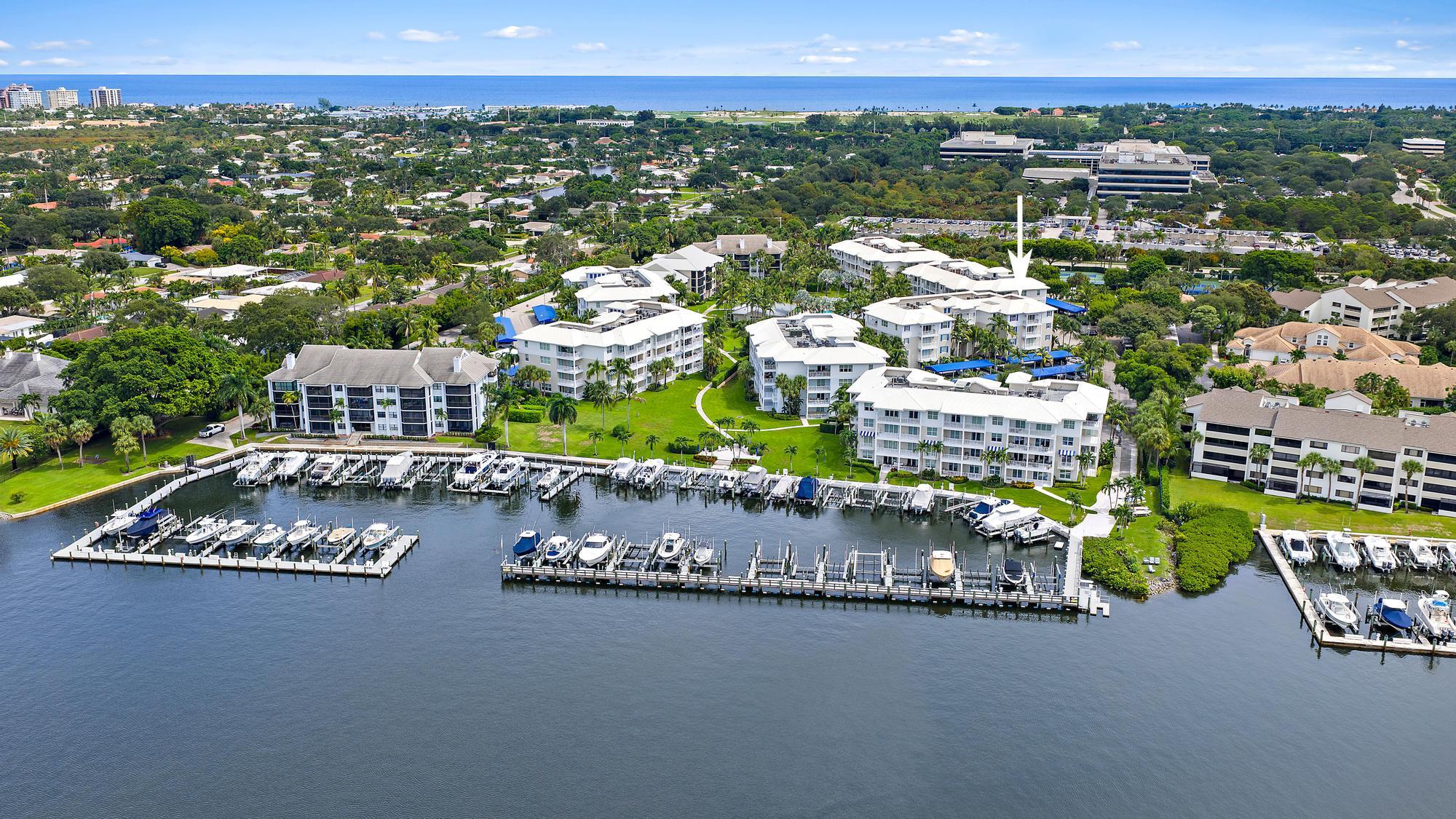 844 Bay Colony Dr