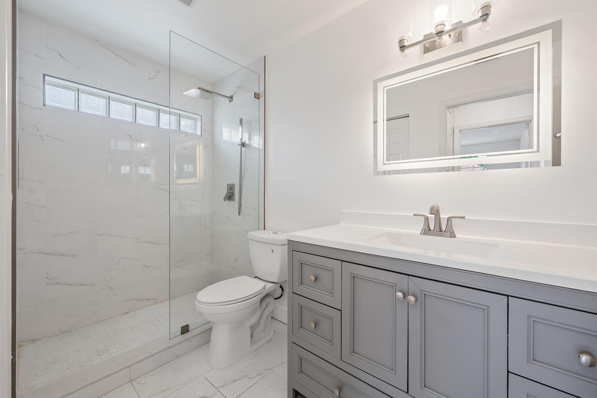 1045 Aspri Way Riviera Beach, FL 33418